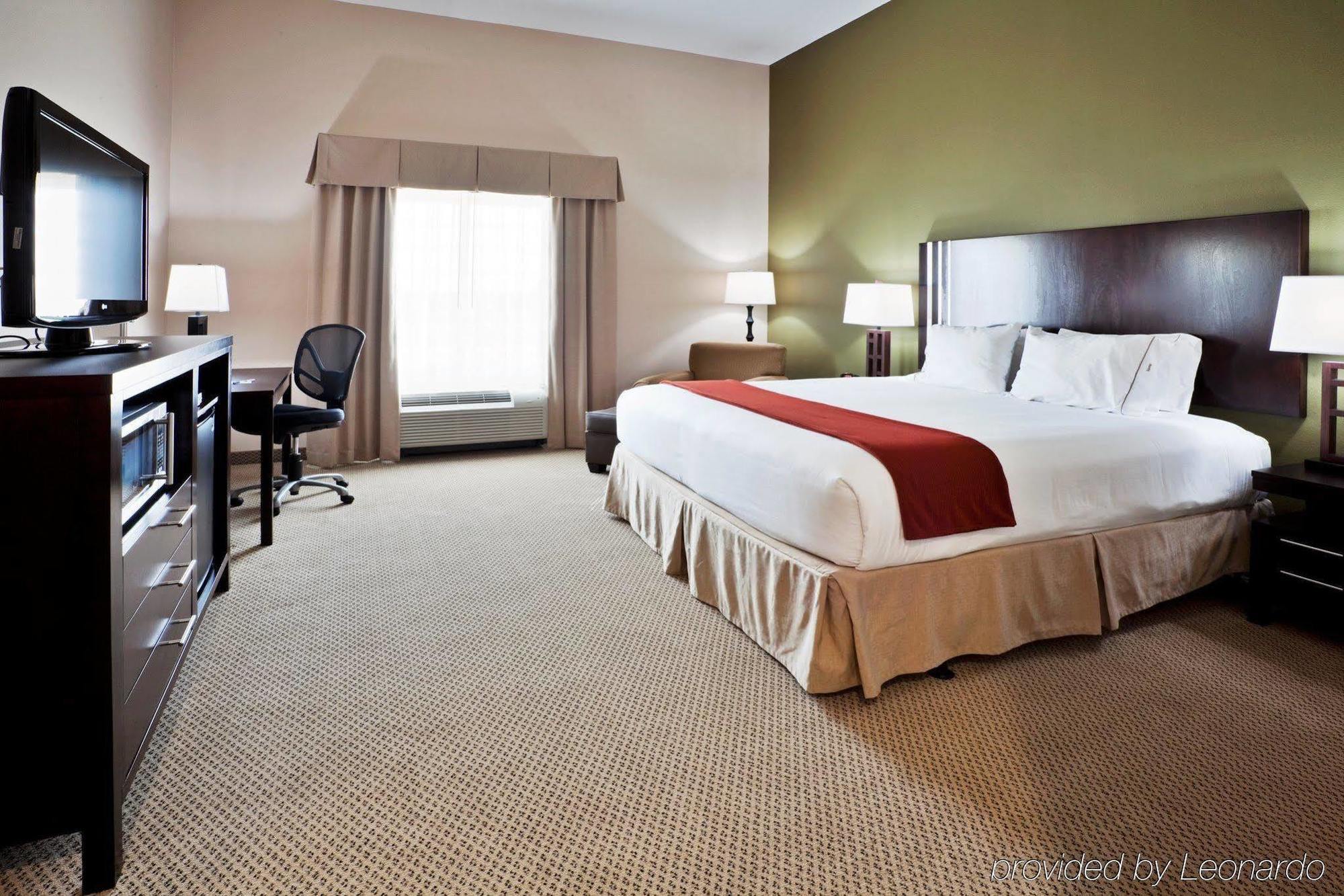 Express Wales North-winter Haven By Ihg 2* Waverly