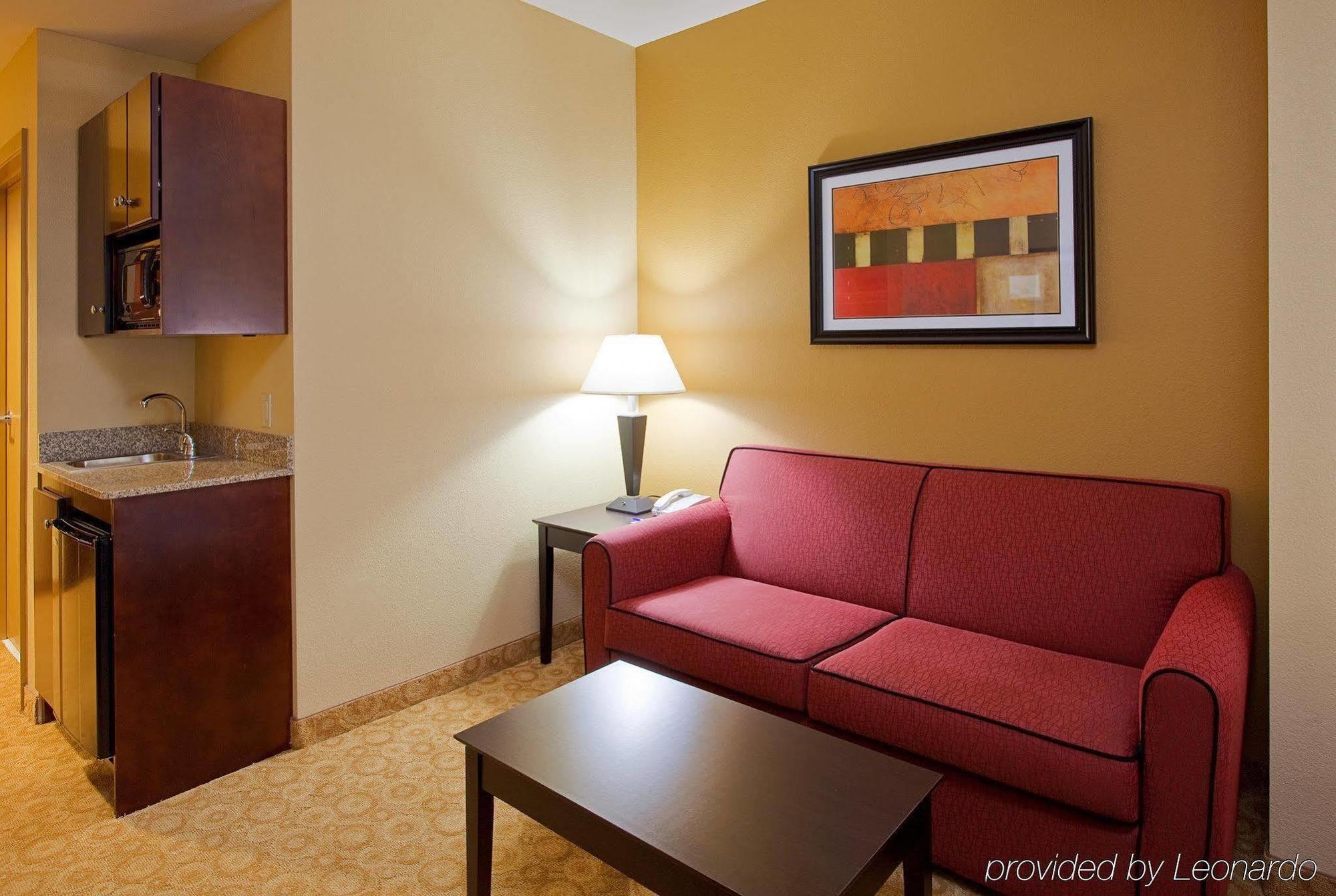 Express & Pensacola-west Navy Base By Ihg Hotel Pensacola