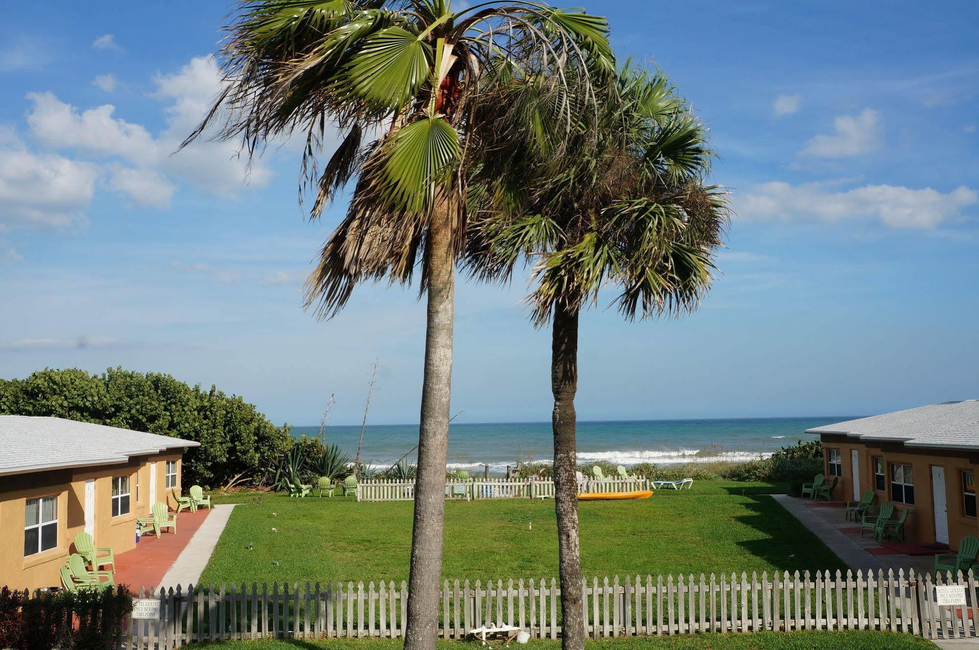 Ocean Front Paradise 3* Melbourne