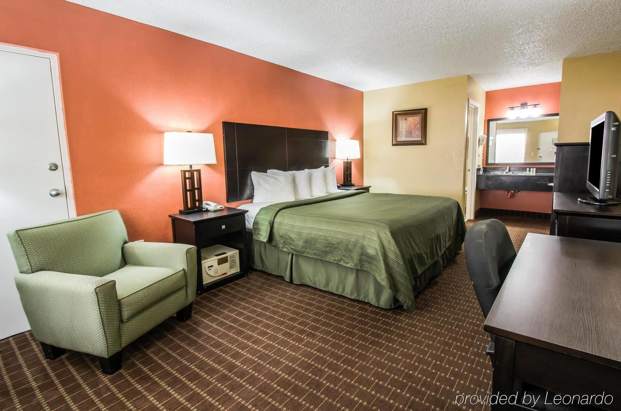 Inn Quality Near Blue Spring Orange City