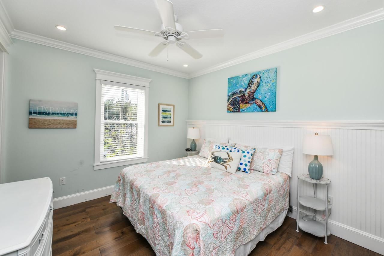 Tropical Hideaway * Bradenton Beach