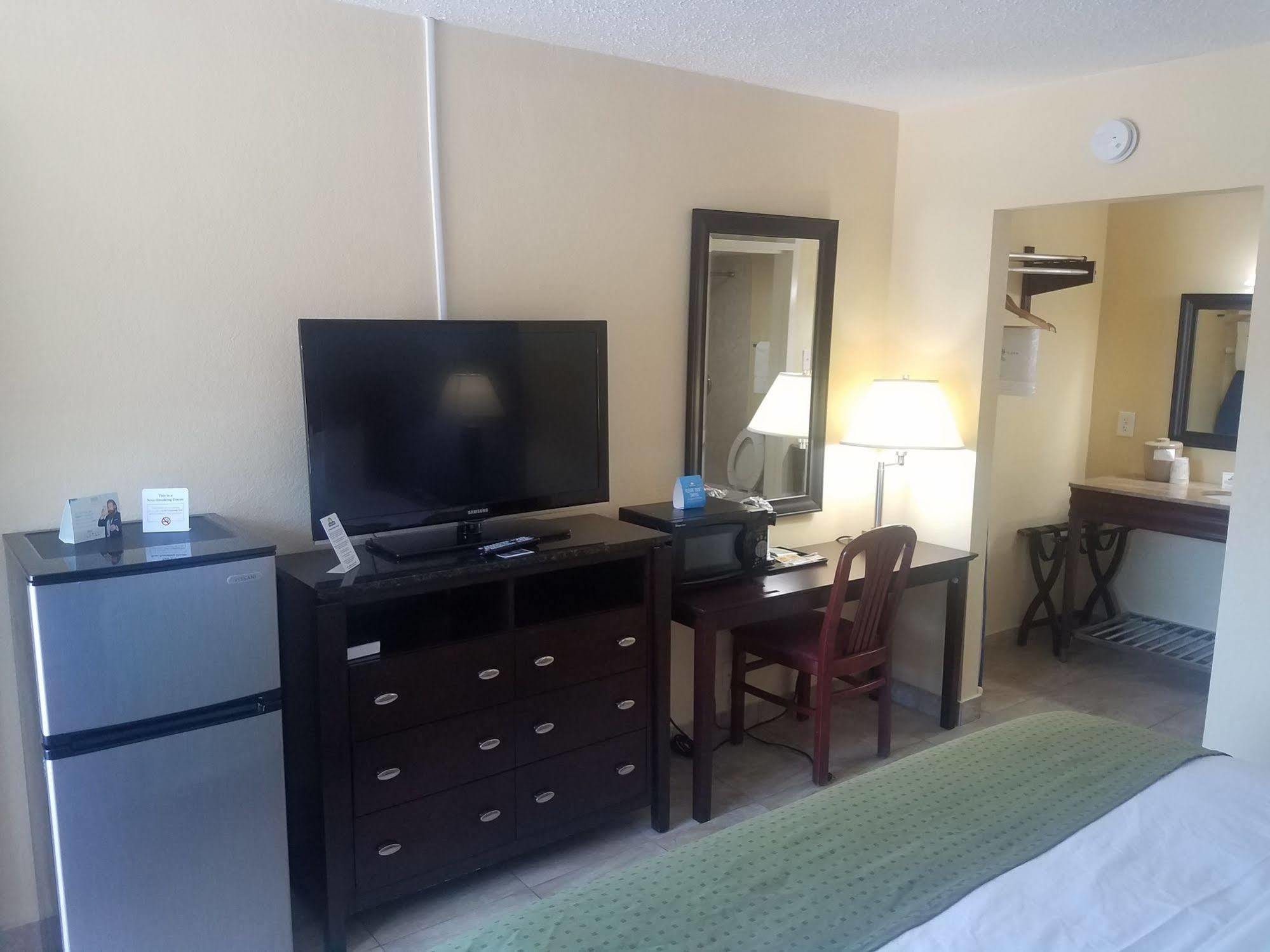 Days By Wyndham St. Petersburg / Tampa Bay Area 3* Pinellas Park