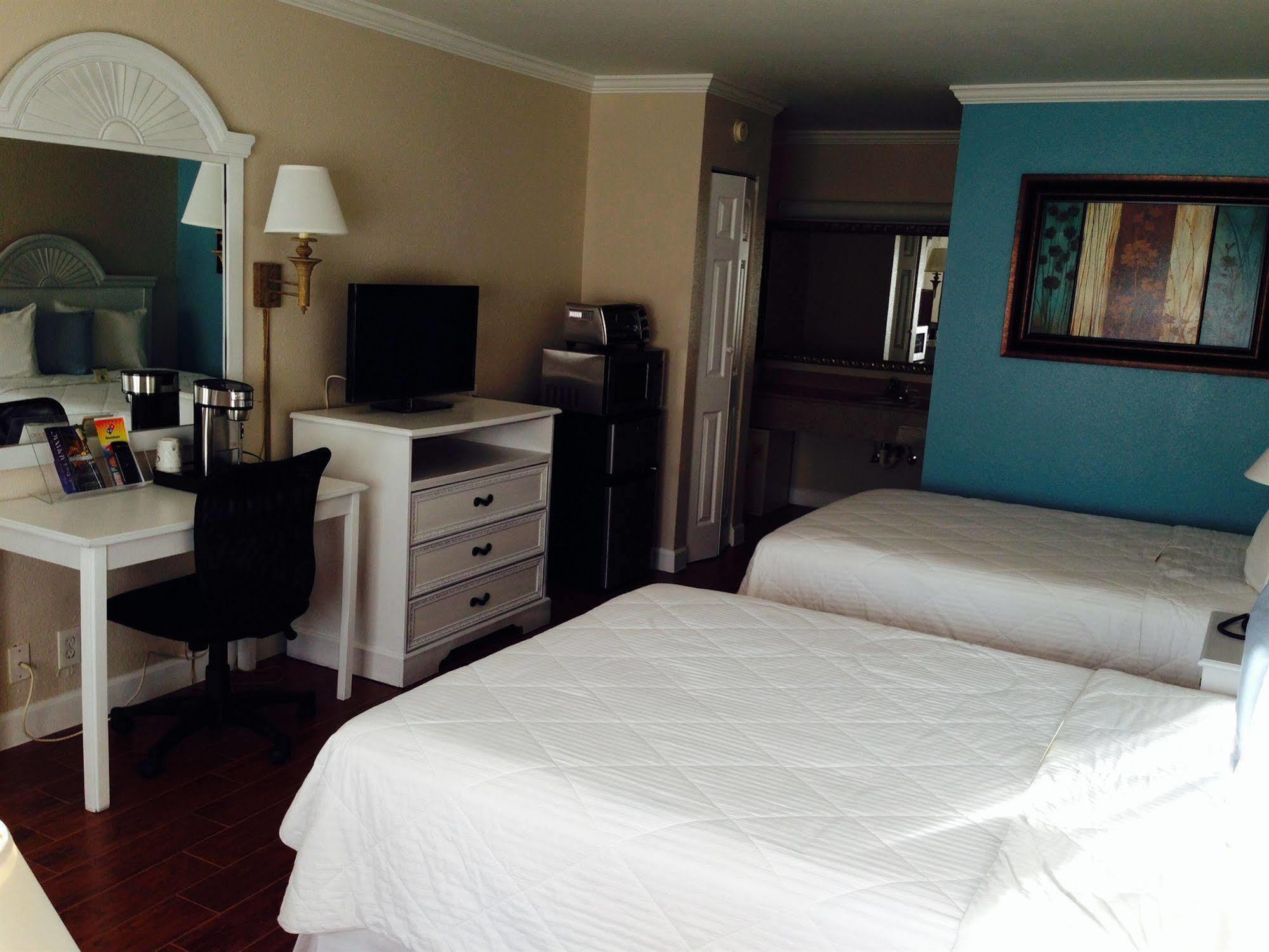 Vero & Vero I-95 (adults Only) 3*