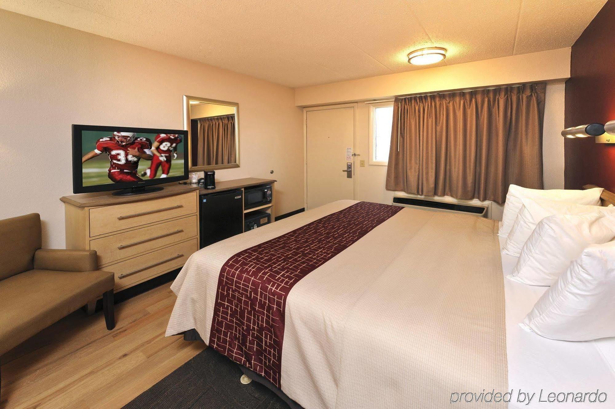 Red Roof Plus+ West Palm Hotel 3*