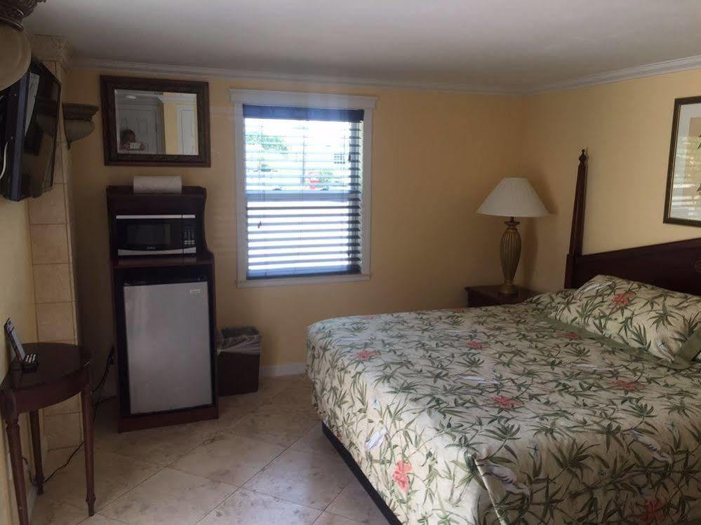 Flamingo Hotel Fort Myers Beach