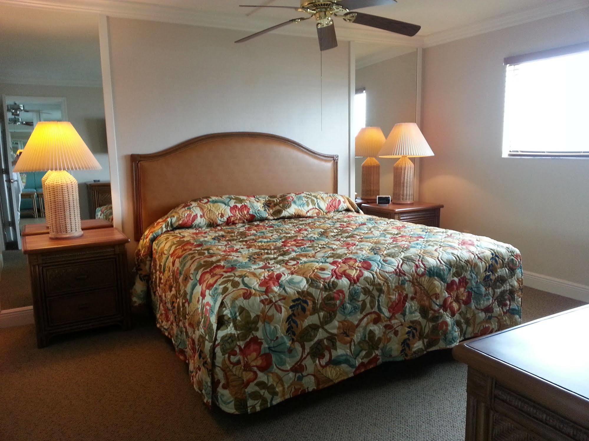 Marina Village At Snug Harbor 4*