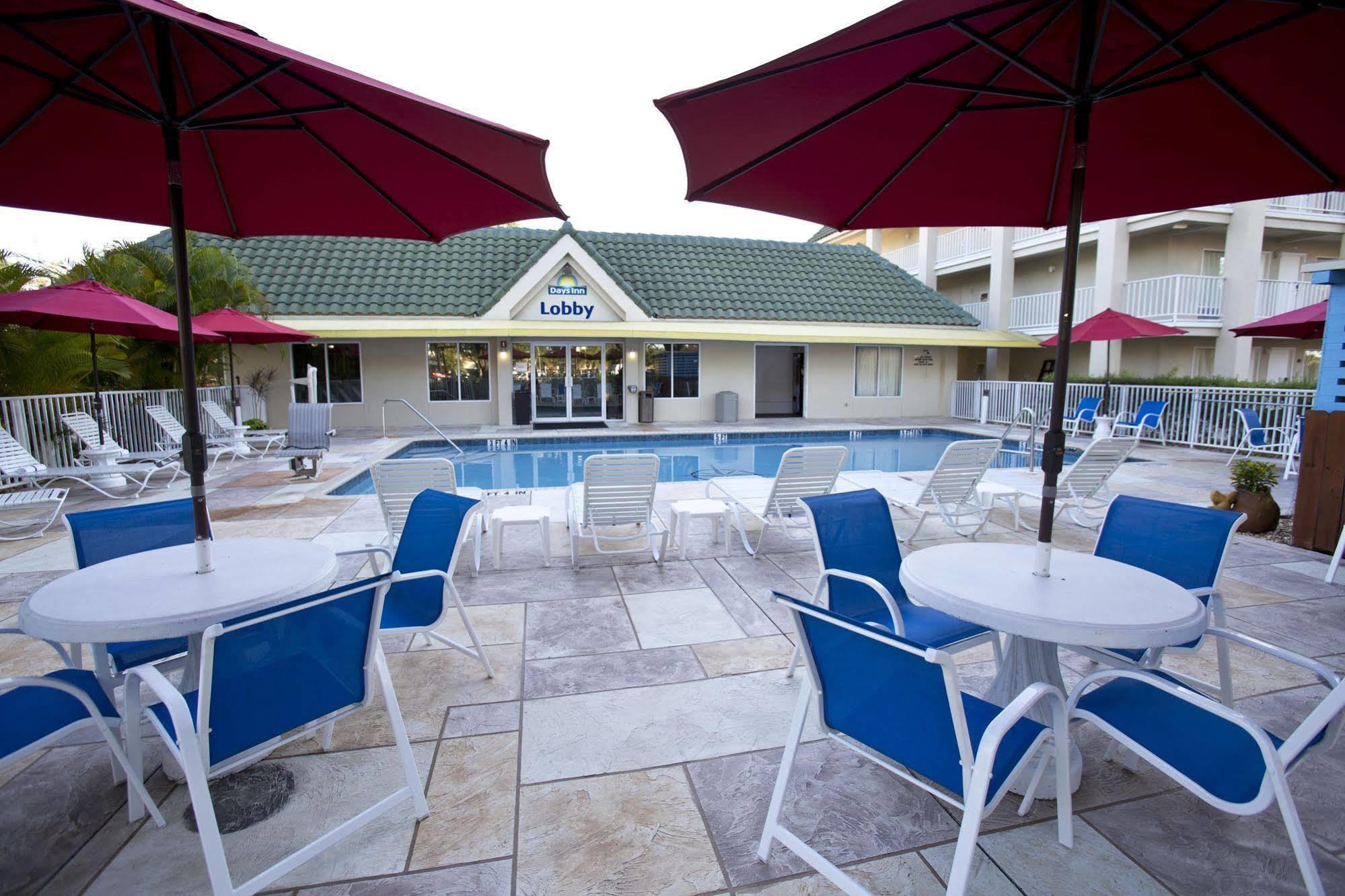 Days By Wyndham Town Center Hotel Port Charlotte