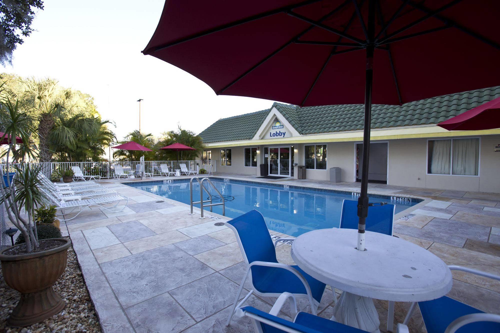 Days By Wyndham Town Center Port Charlotte