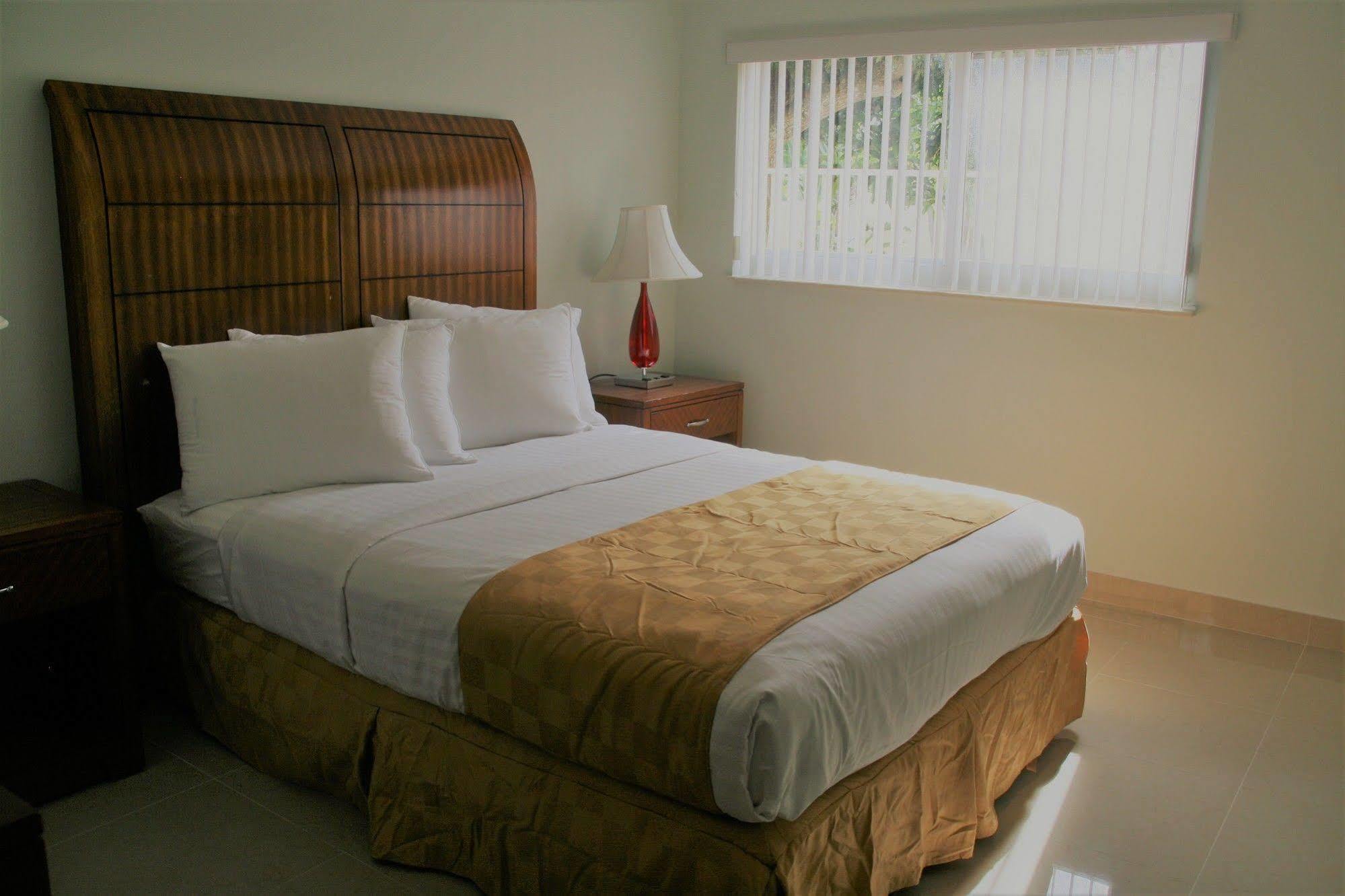 Capri 3* Lake Worth Beach