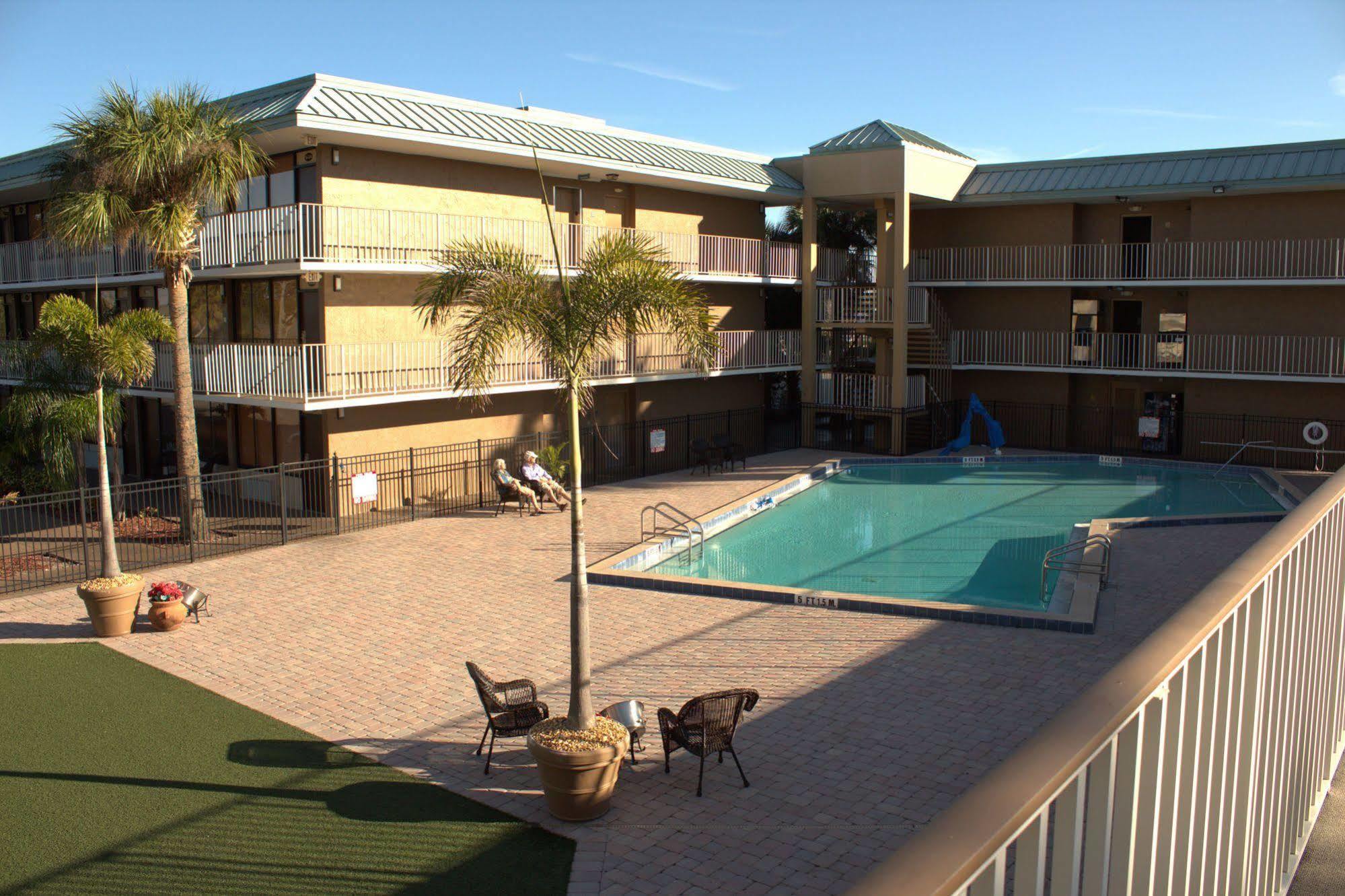 Park Royal Orlando Hotel