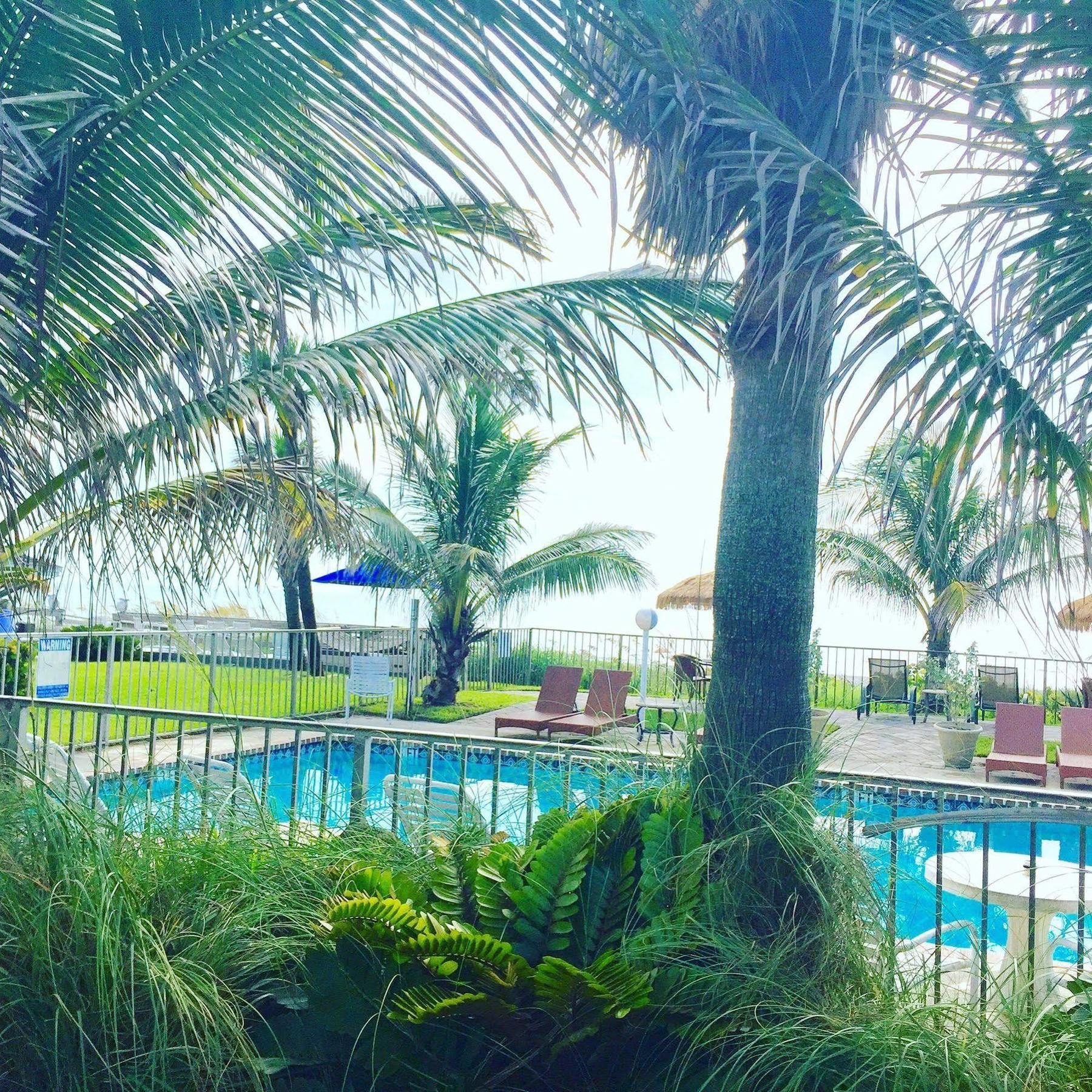 Surf Aparthotel Cocoa Beach