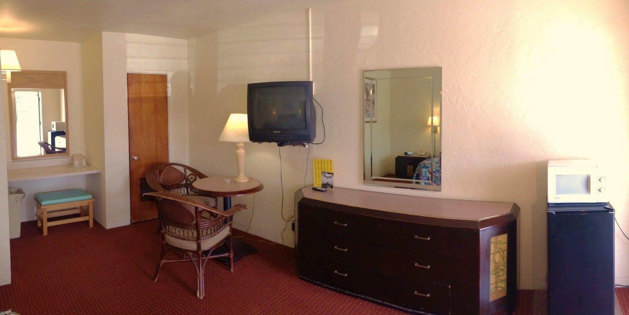 Hawaii Hotel