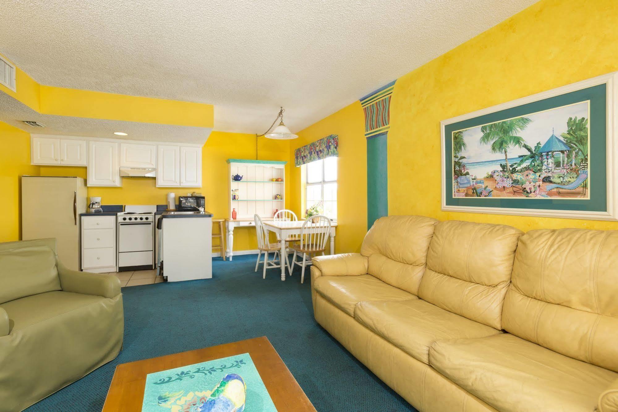Quarters Daytona Aparthotel 3*