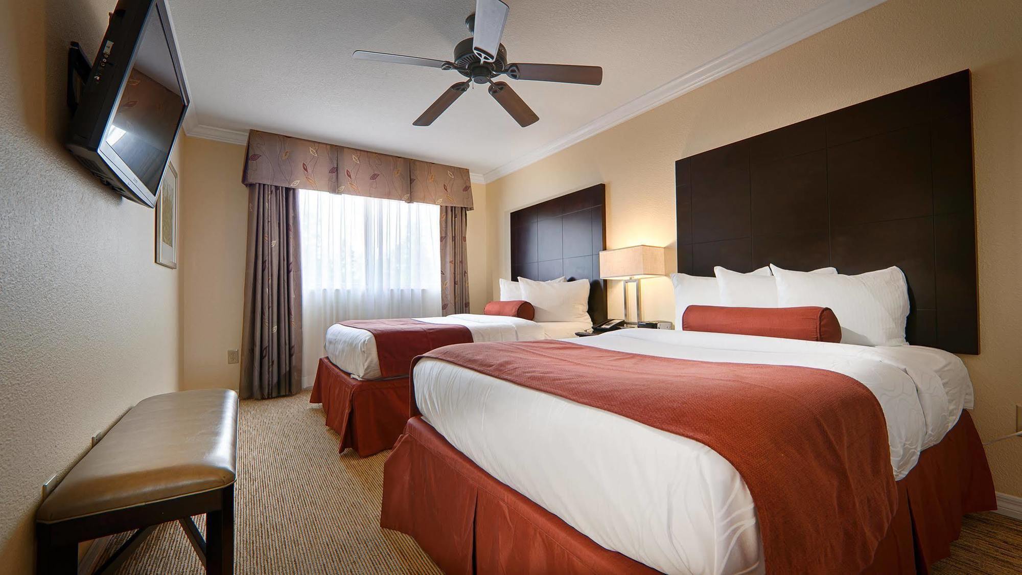 Saratoga Villas- Near 3*