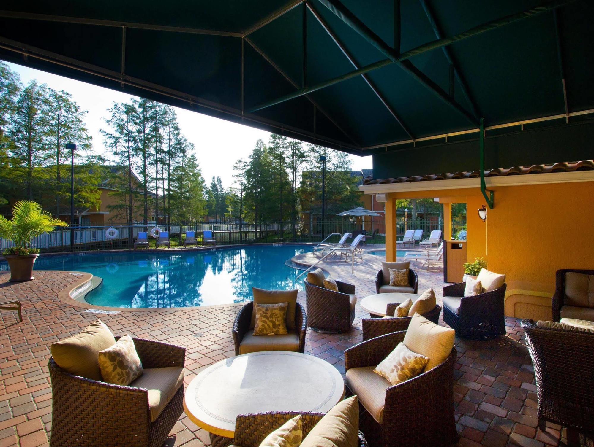Resort Saratoga Villas- Near
