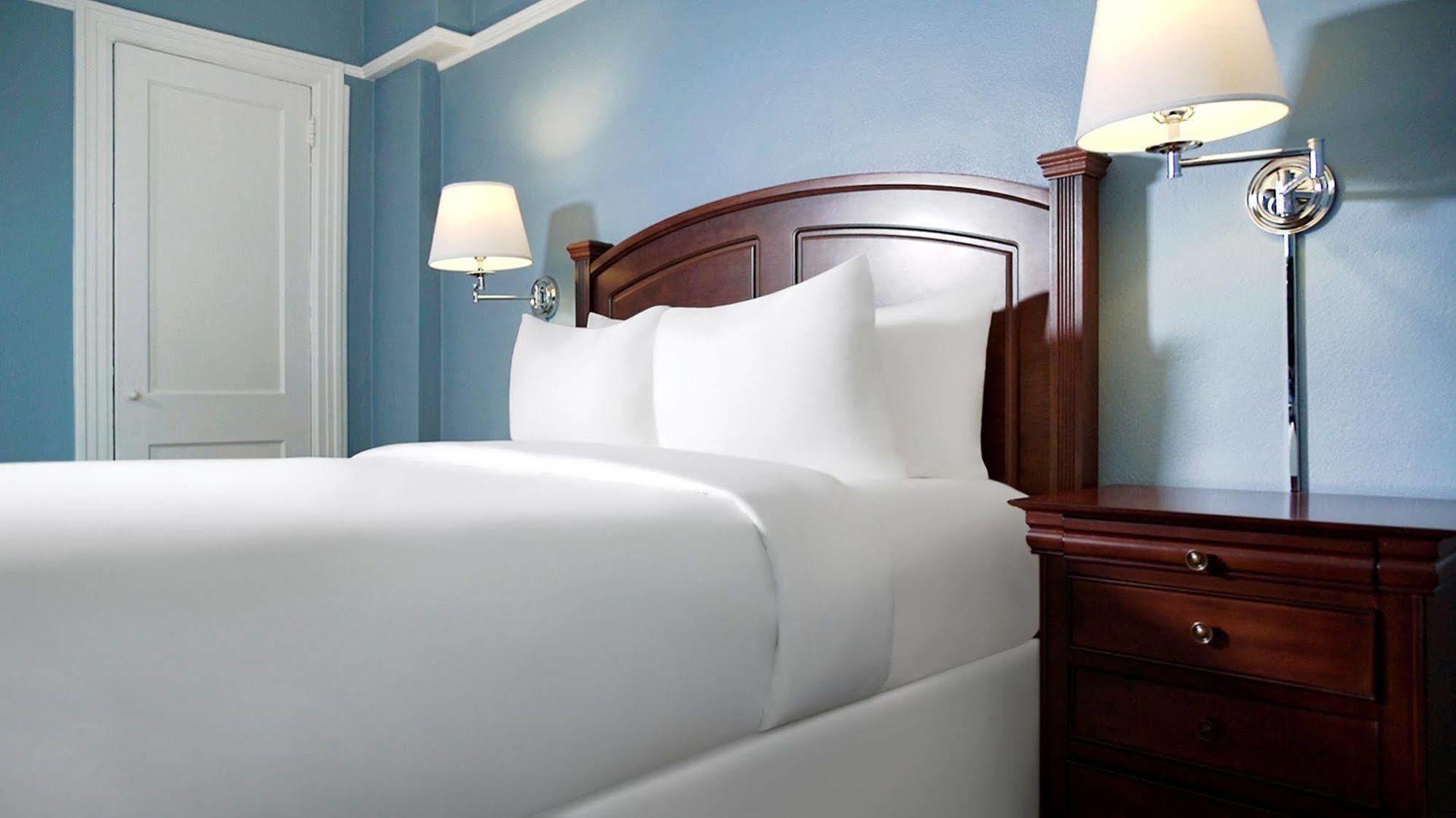 The Bradley Park Hotel Palm Beach