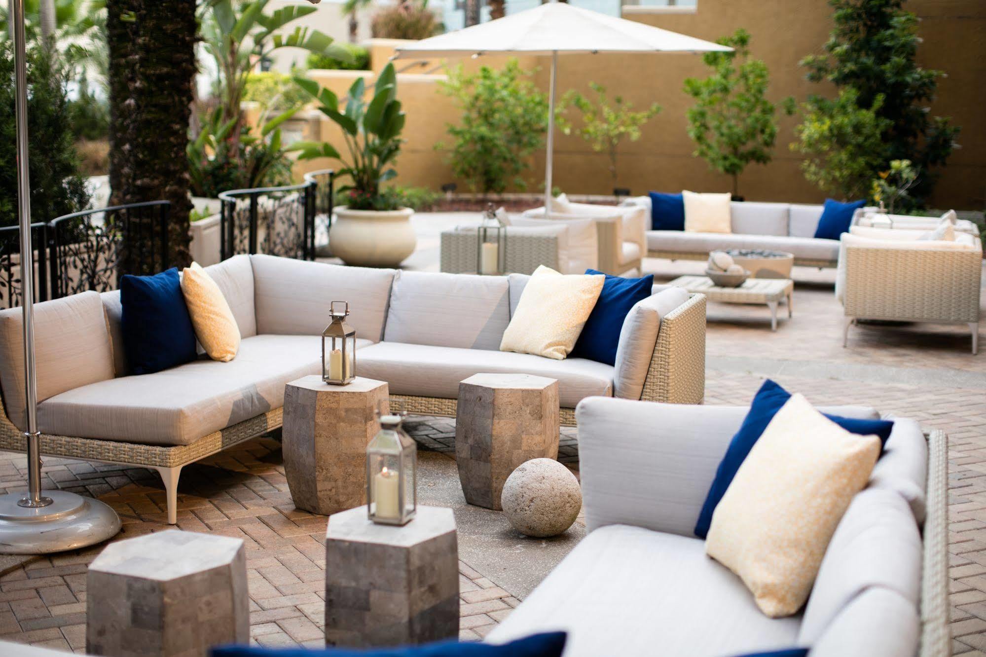 Renaissance International Plaza Hotel 4*