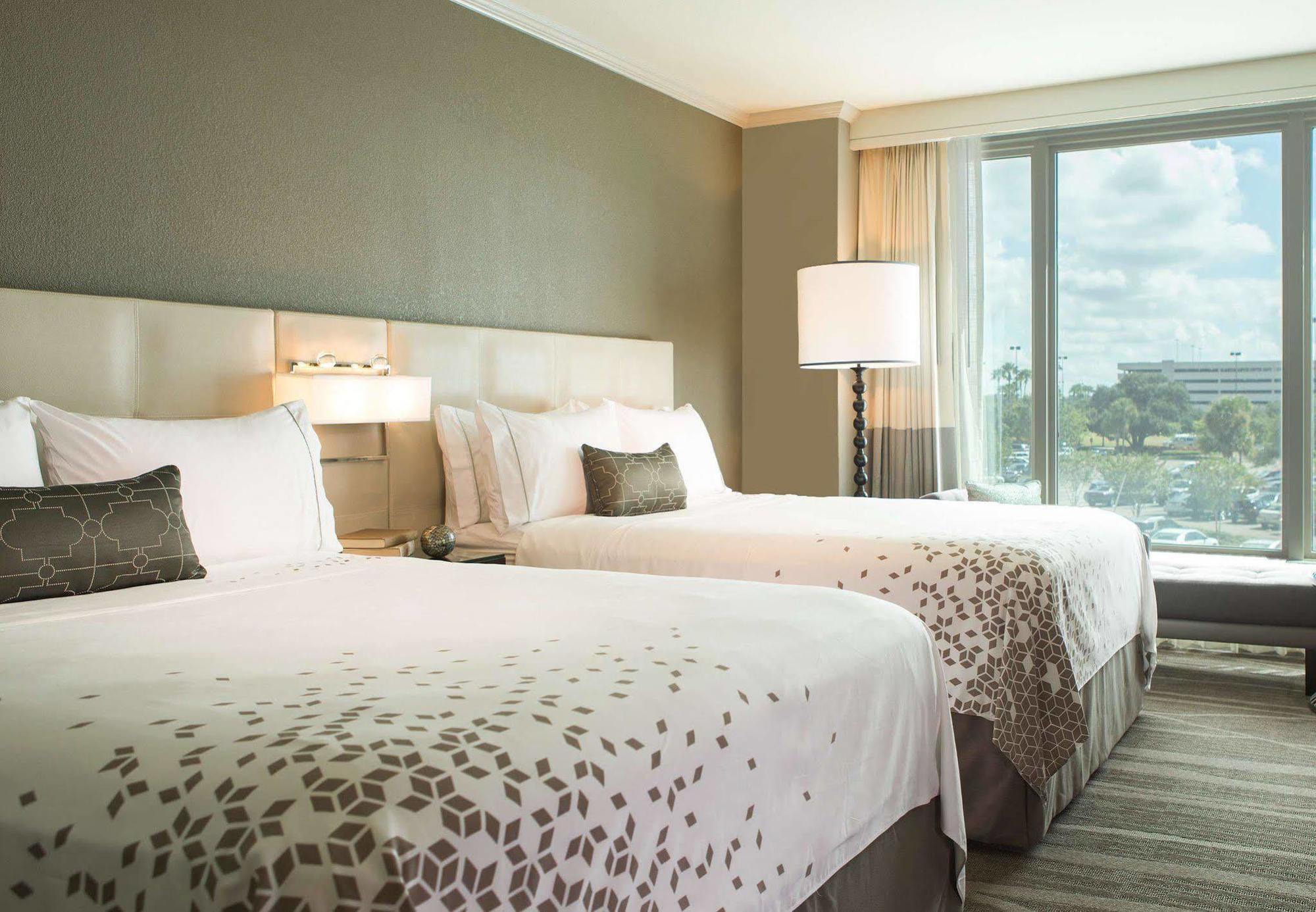Hotel Renaissance International Plaza Tampa