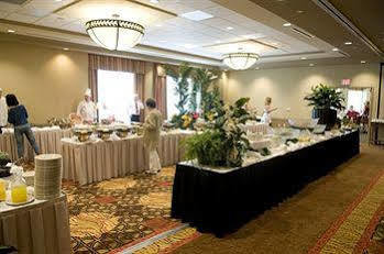 Hilton Garden Airport/medical Center Hotel 3*