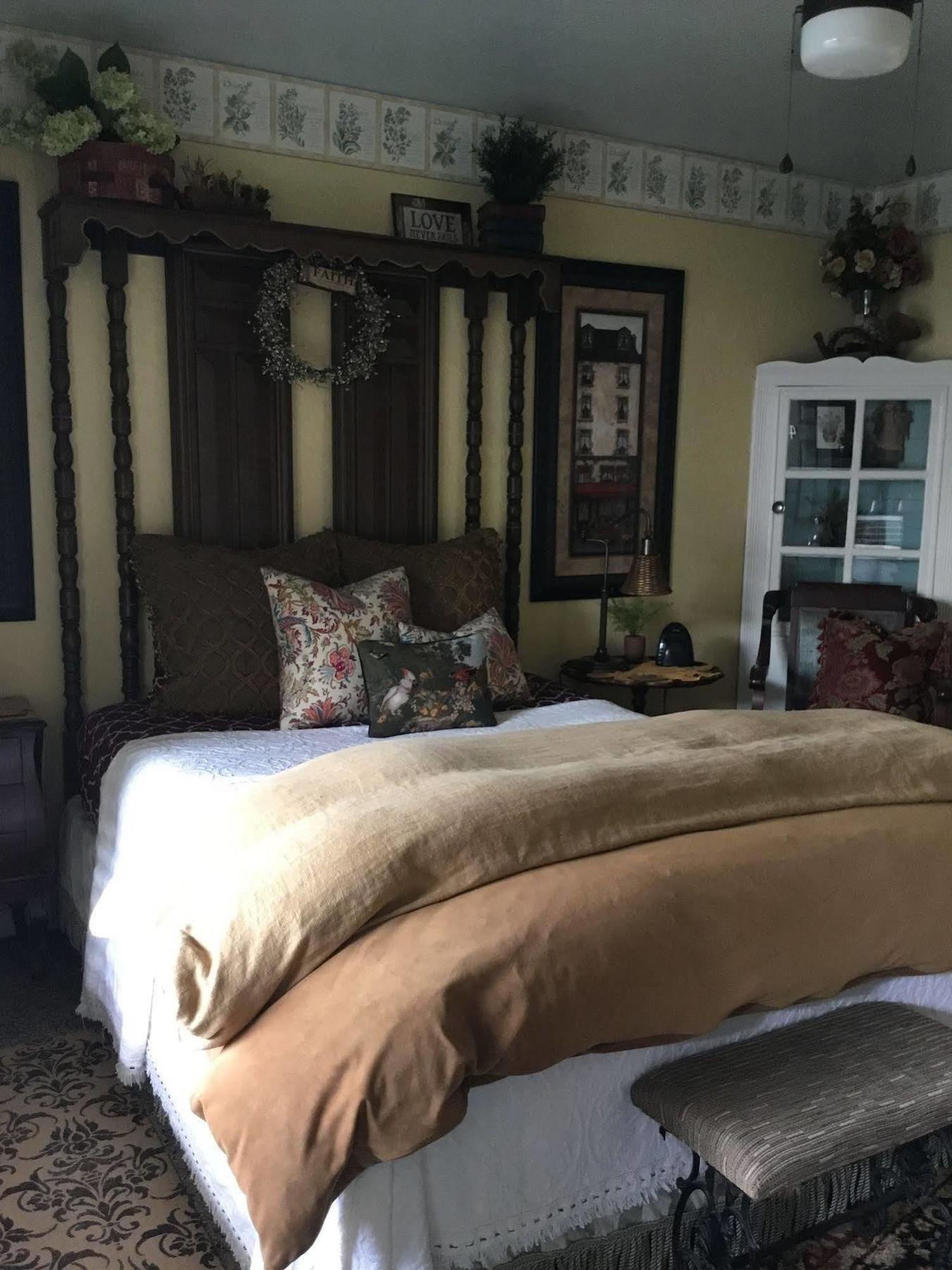 Shamrock Cove Inn