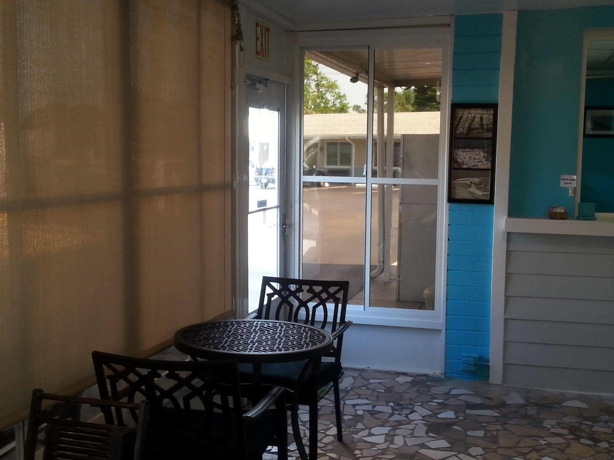 Hotel Carters And Mobile Village 2*