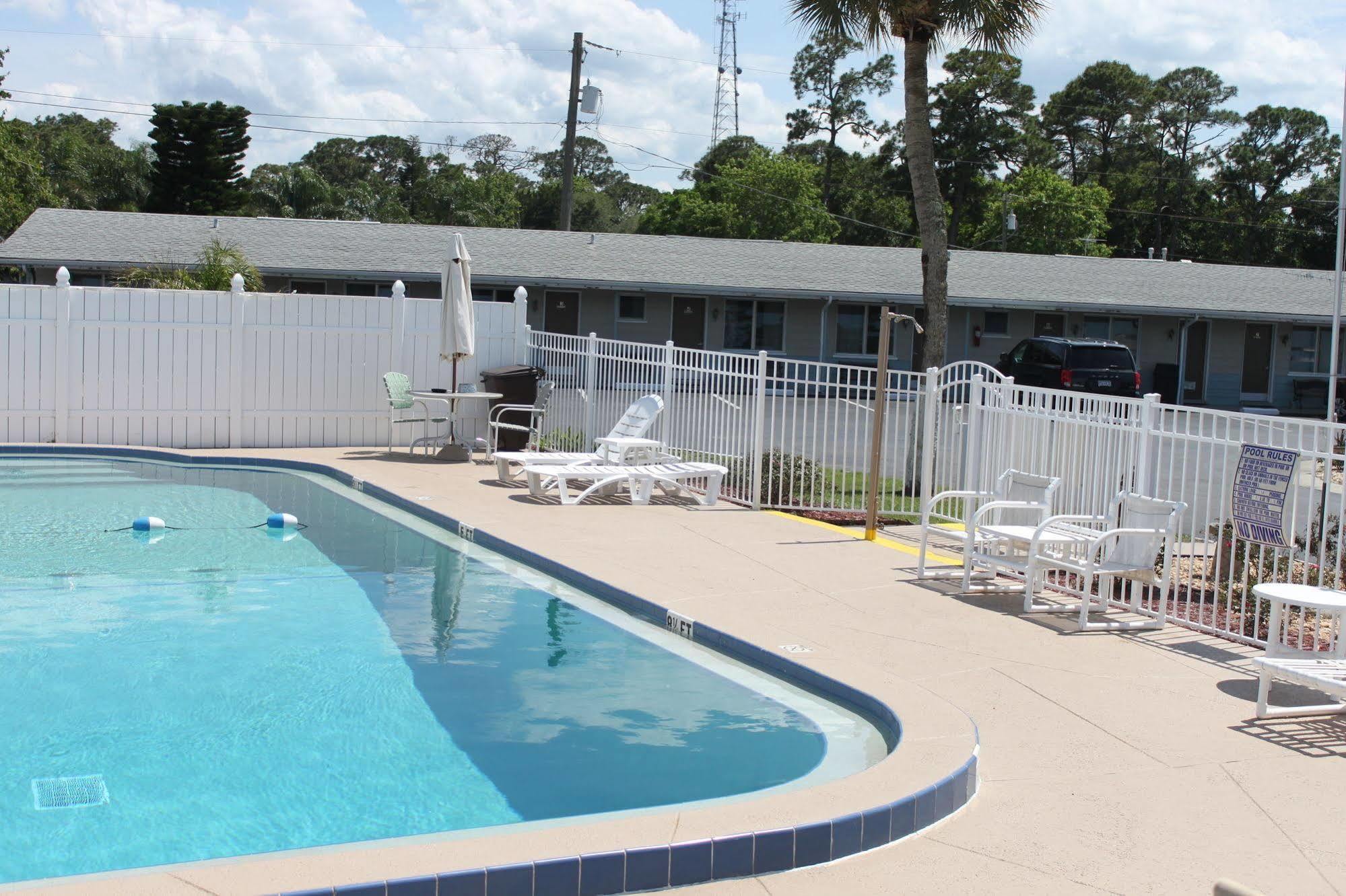 Carters And Mobile Village 2* Edgewater (Volusia County)