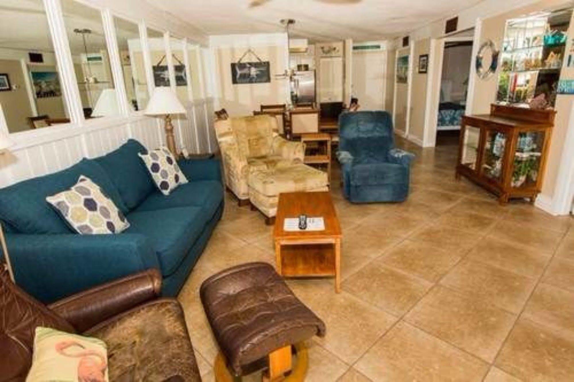 Dolphin Point By Isle Hotel Destin