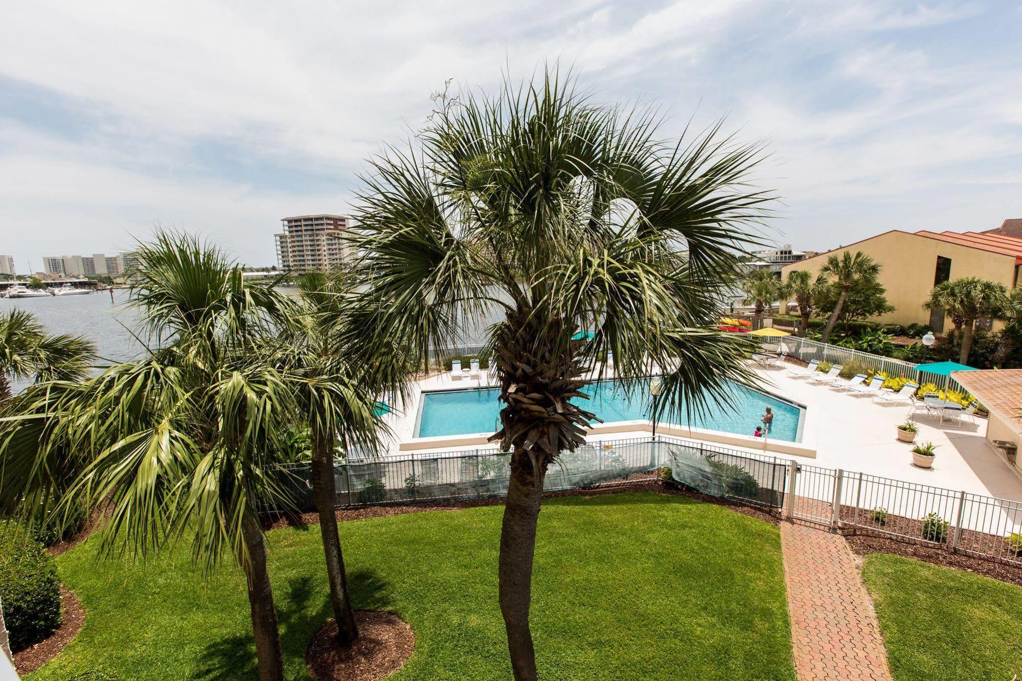 Dolphin Point By Isle 3*