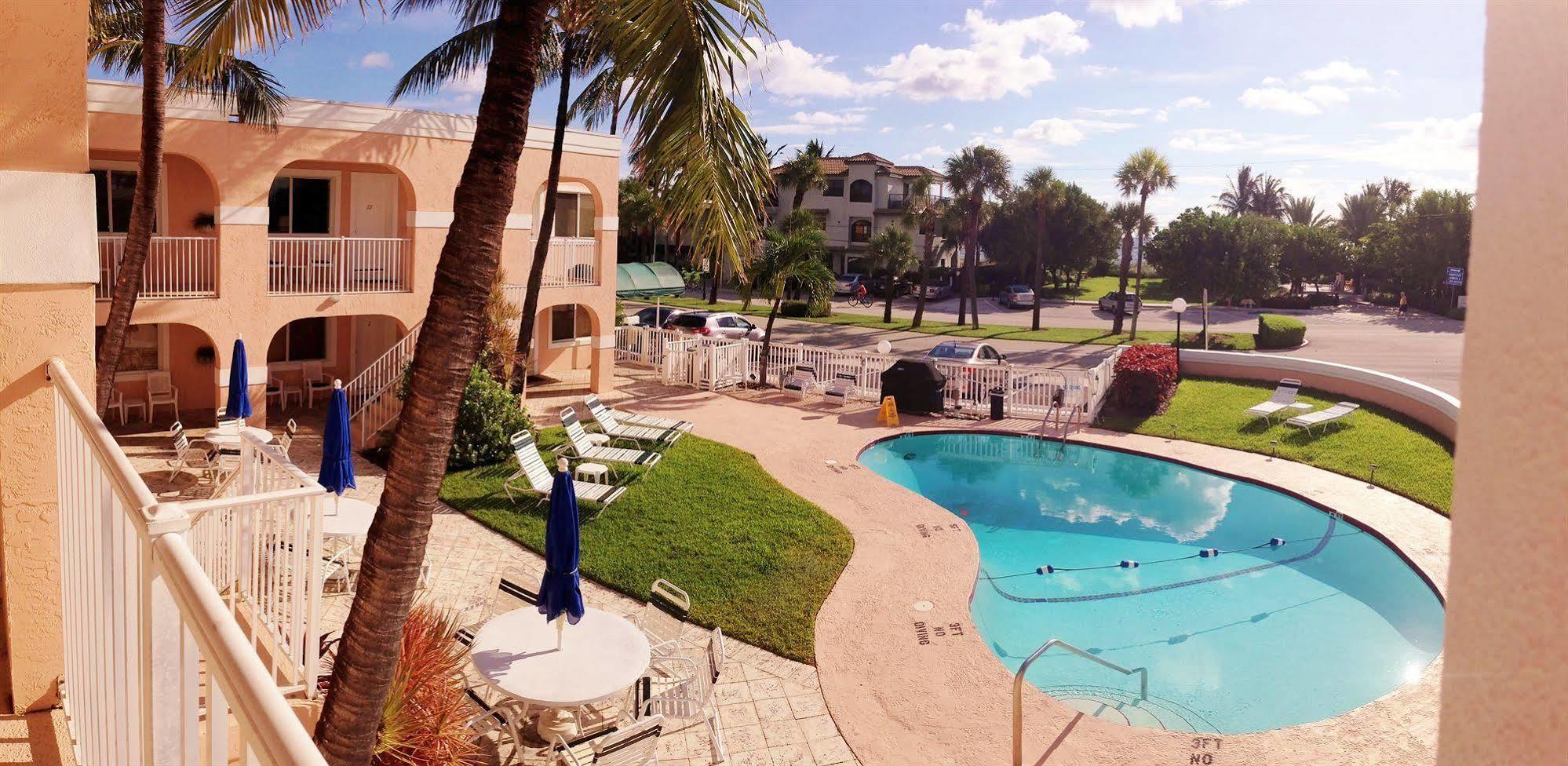 Coral Key Hotel
