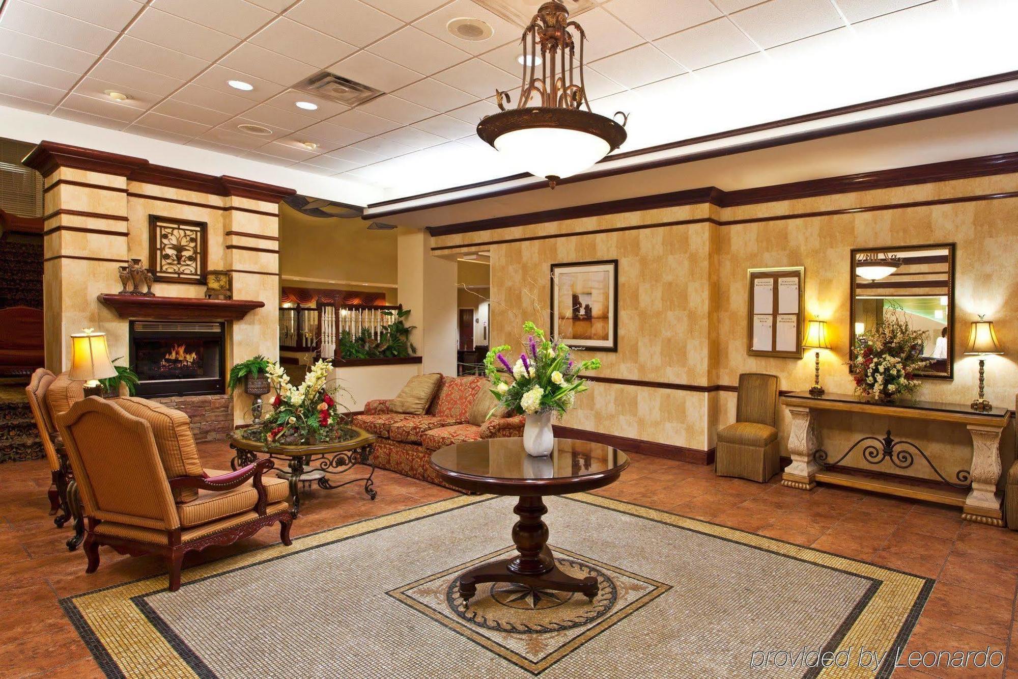 & By Ihg 4* Lake City