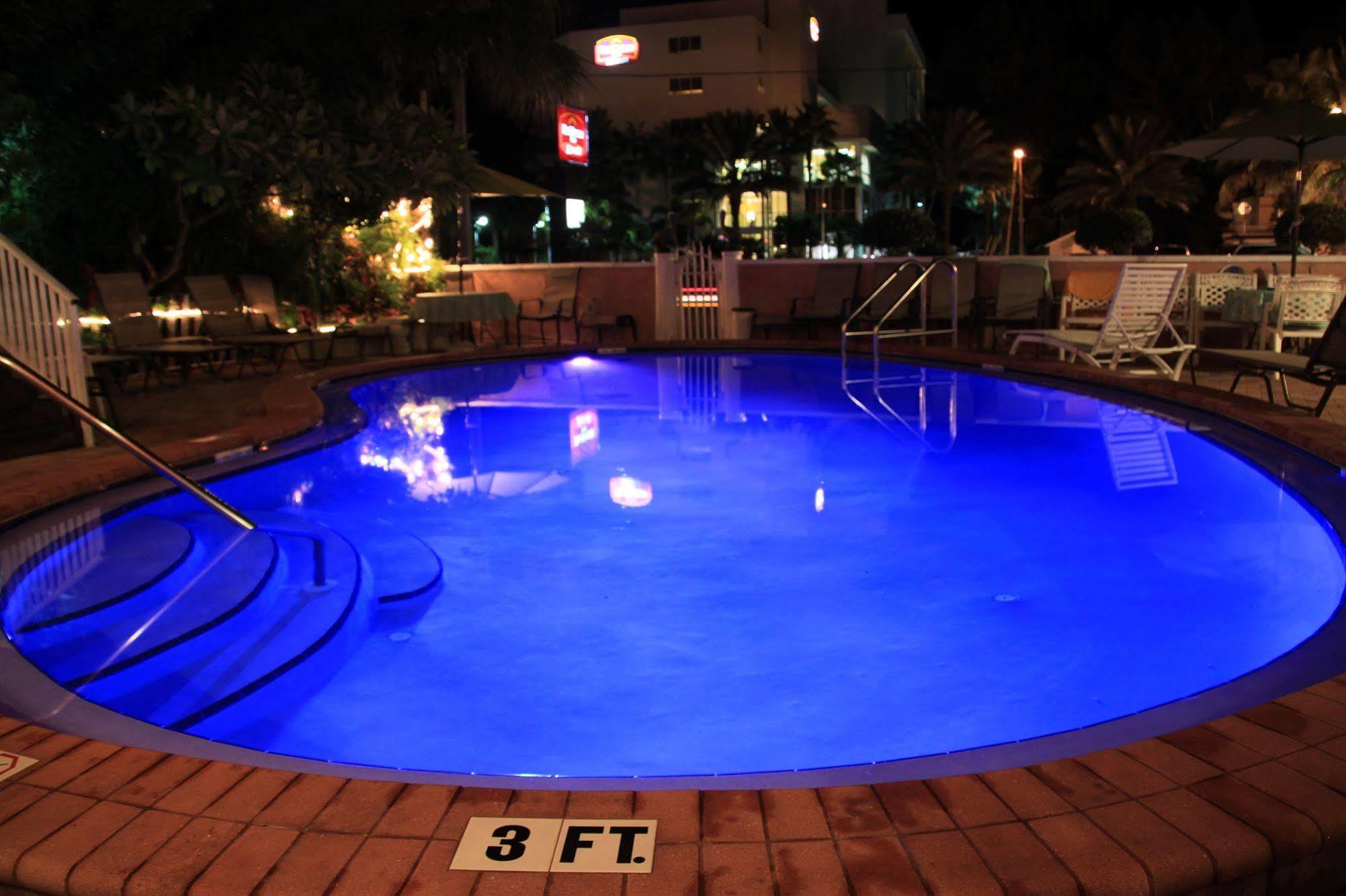 Mardi Gras Motel 2*