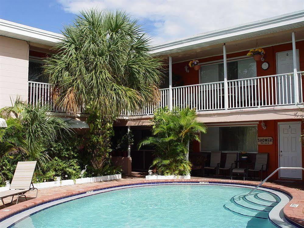 Mardi Gras 2* St. Pete Beach