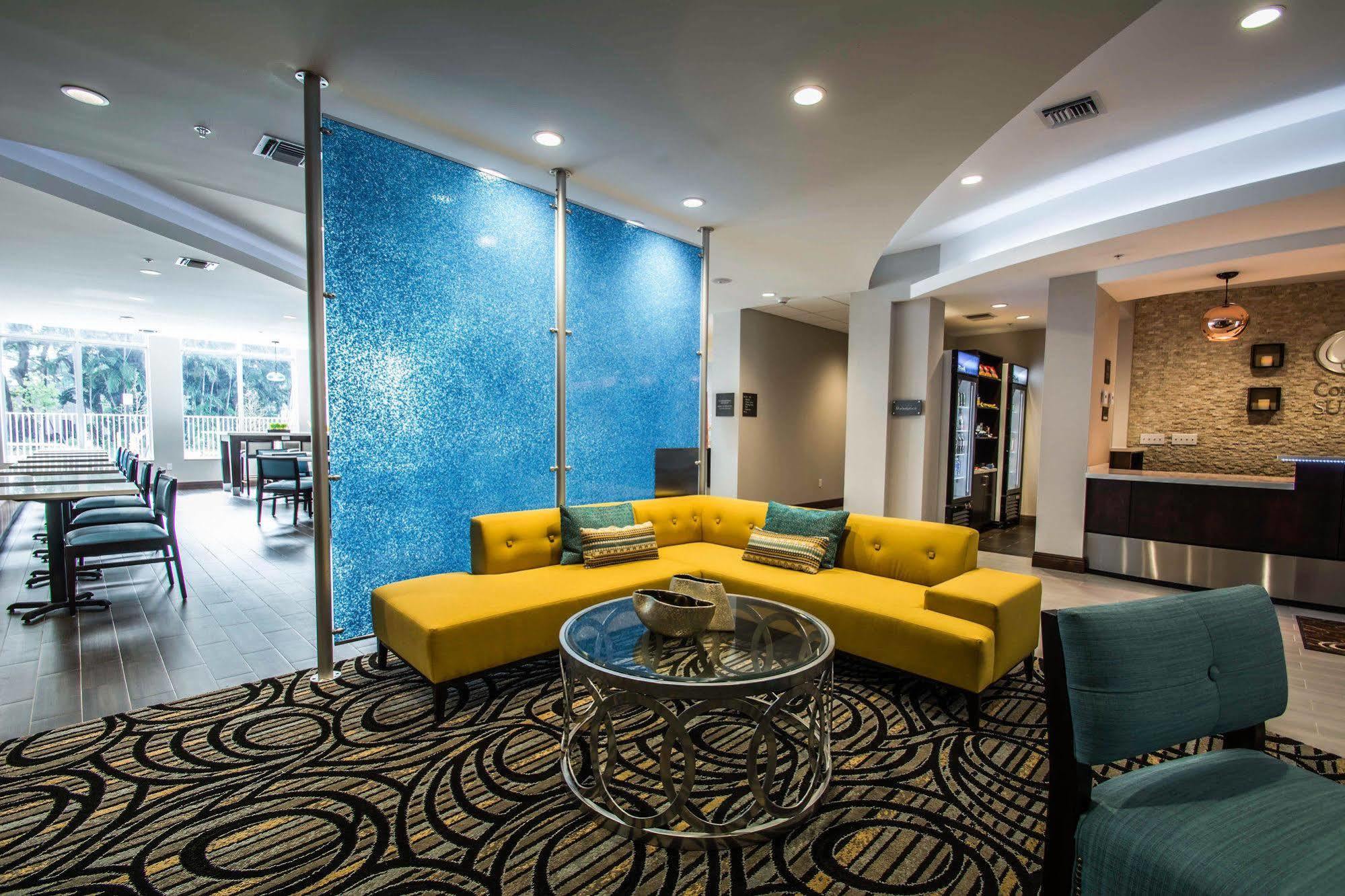 Hotel Comfort Lauderdale Airport South & Cruise Port Dania Beach
