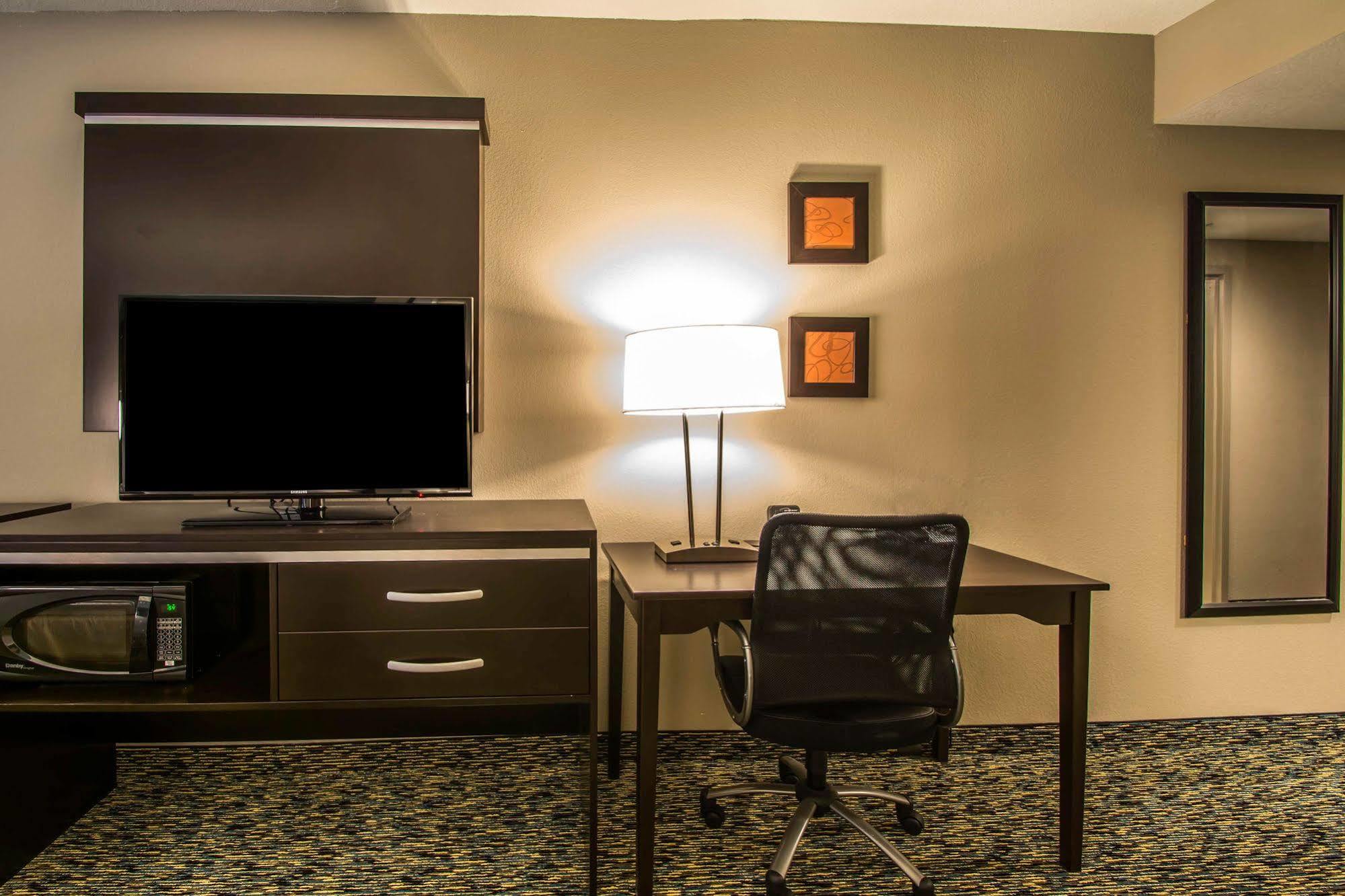 Comfort Lauderdale Airport South & Cruise Port 3*