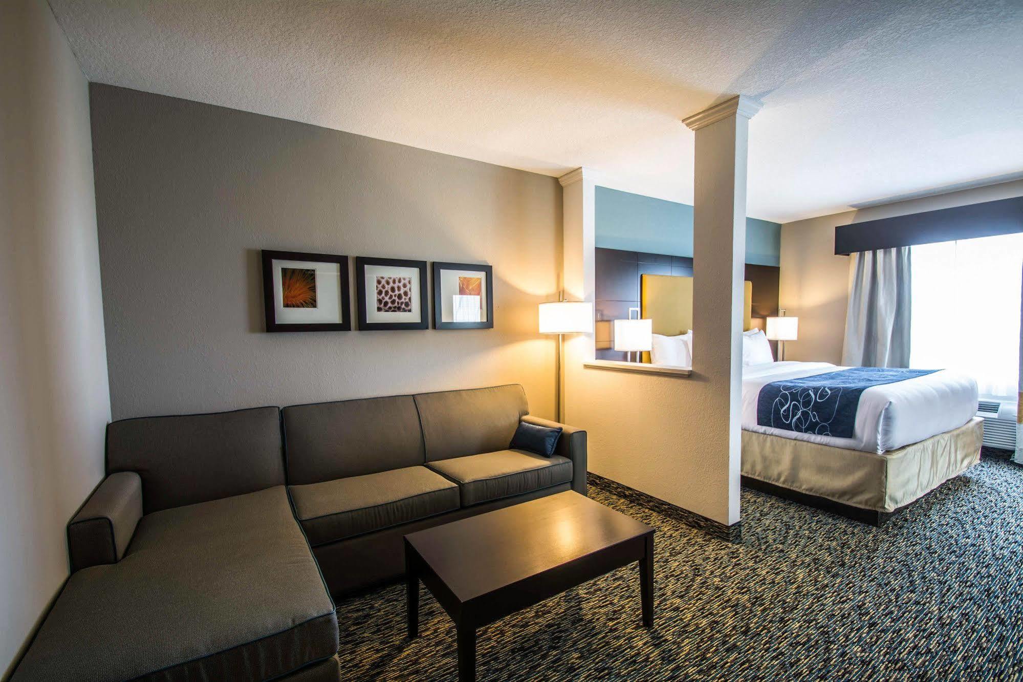 Comfort Lauderdale Airport South & Cruise Port Hotel 3*
