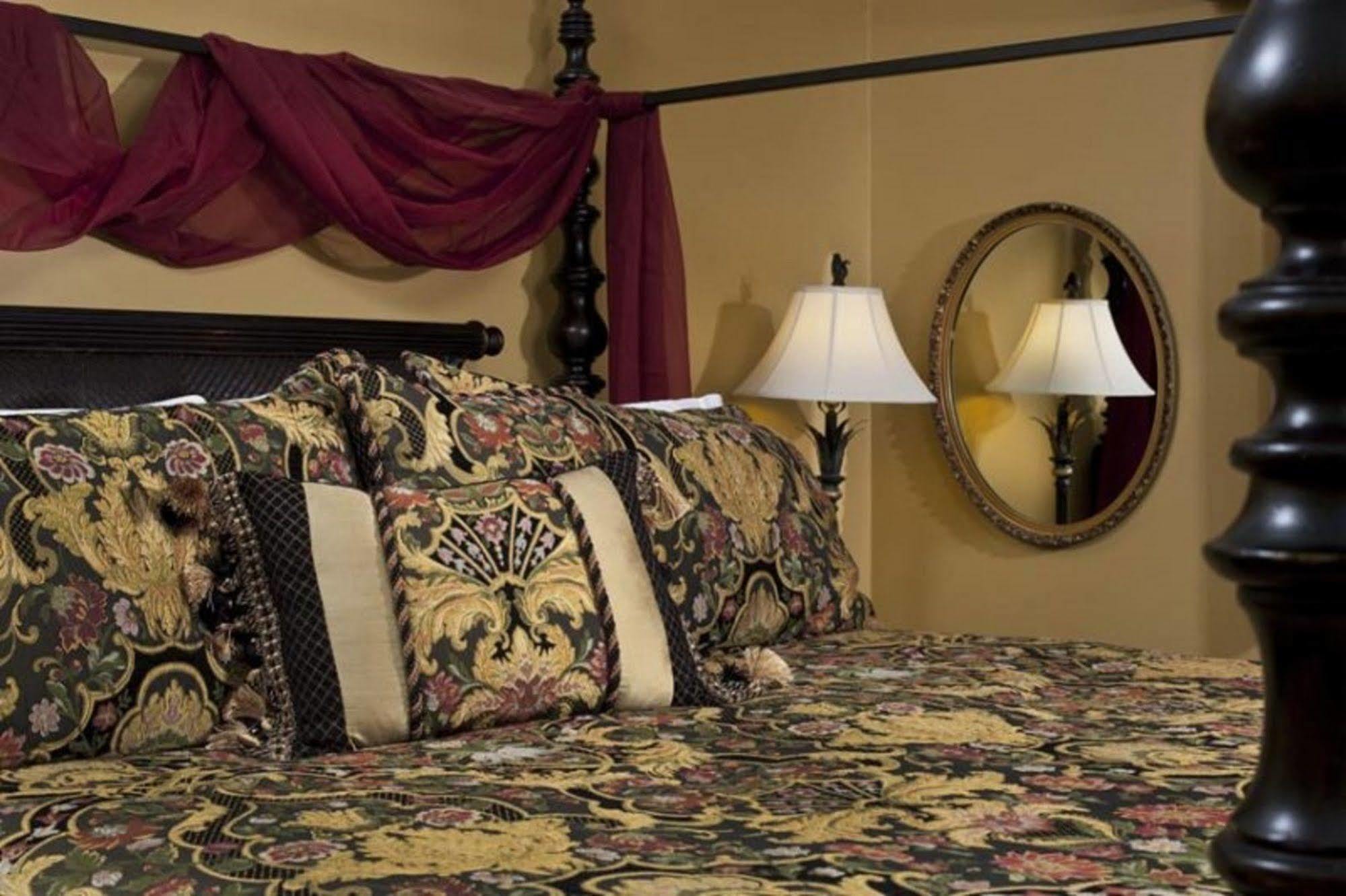 Hoyt House Luxury Bed & Breakfast