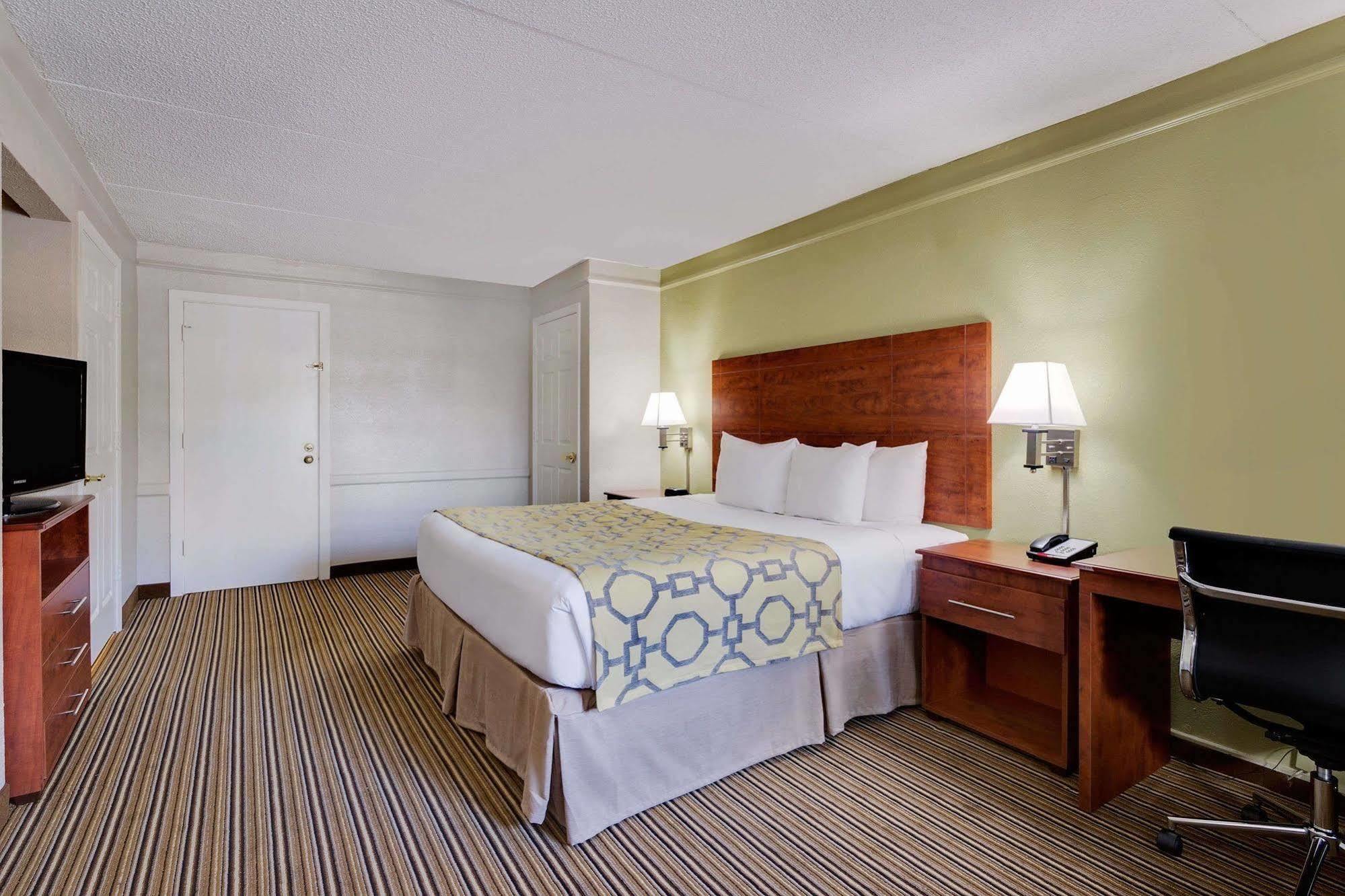 Hotel Baymont By Wyndham Orange Park