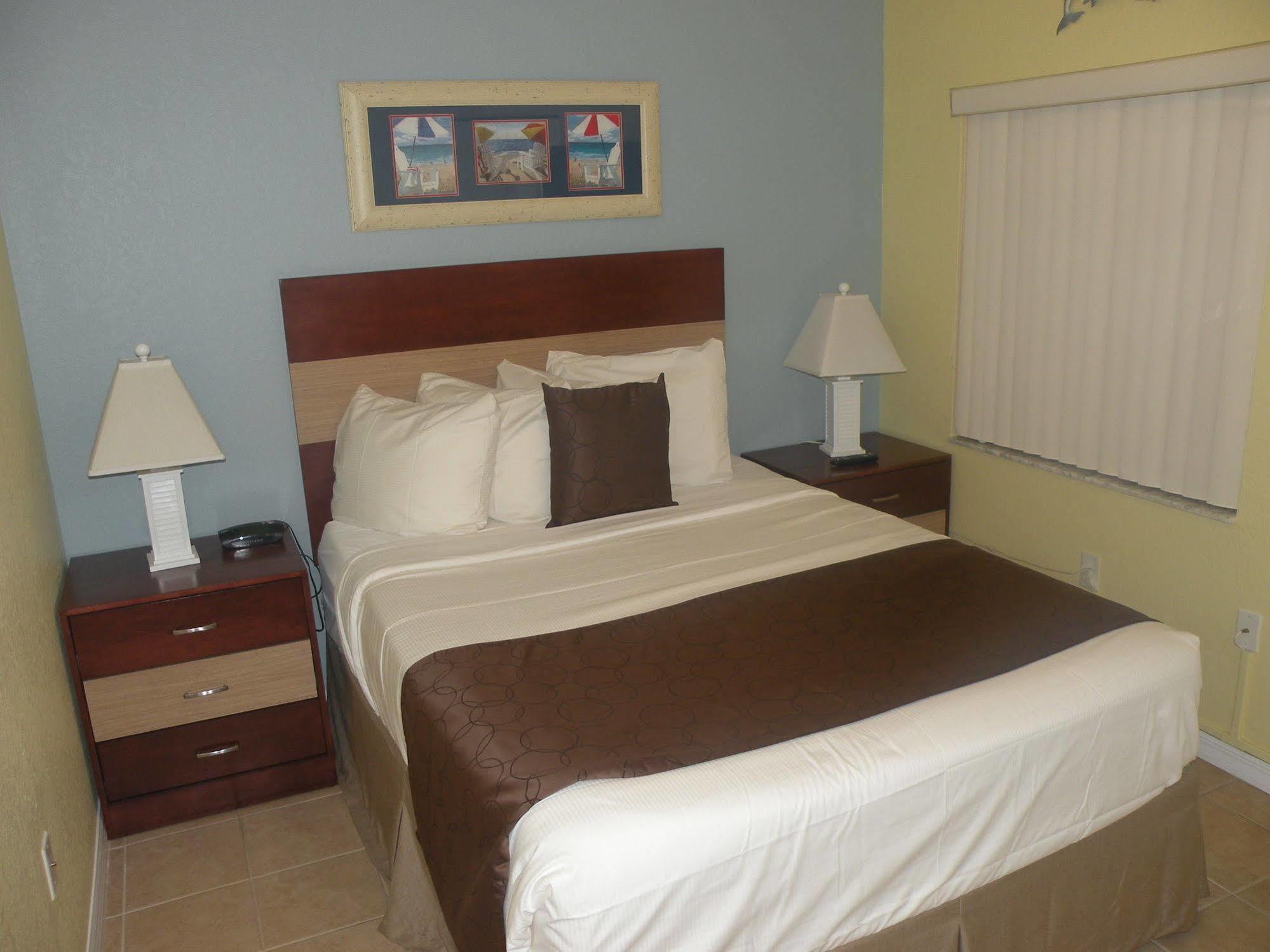 Aparthotel Surf Treasure Island 3*