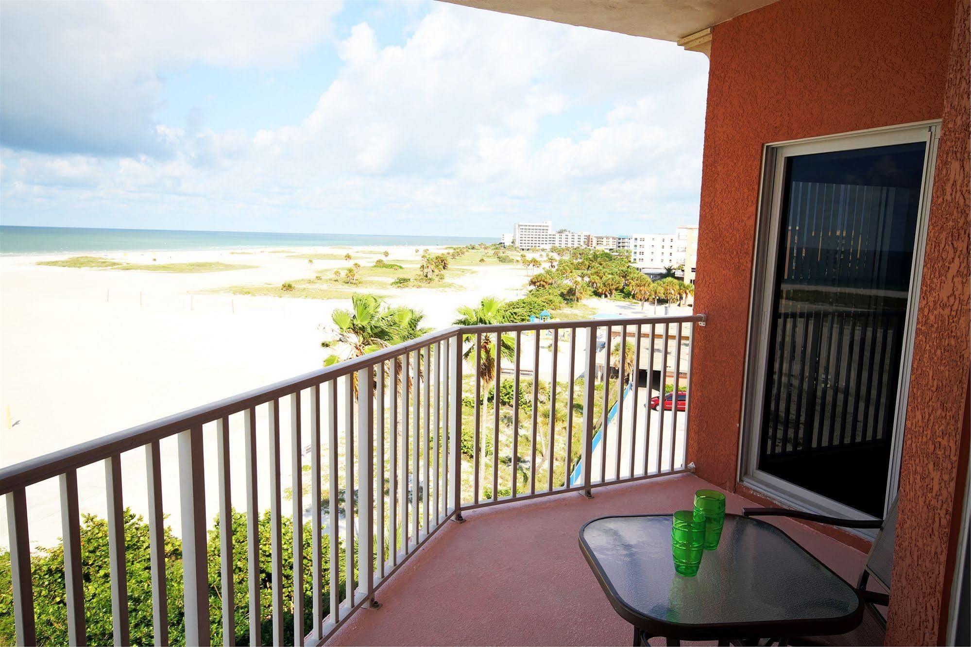 Surf Treasure Island 3*