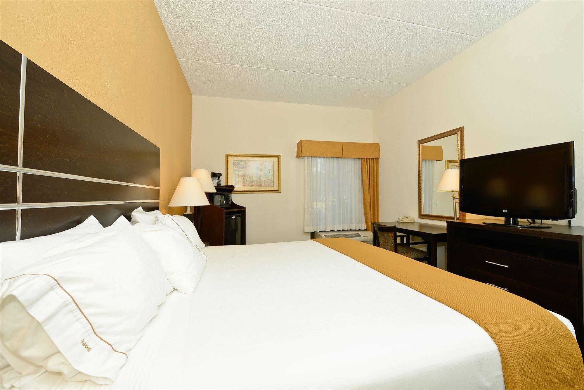 Express Vero Beach-west I-95 By Ihg Hotel