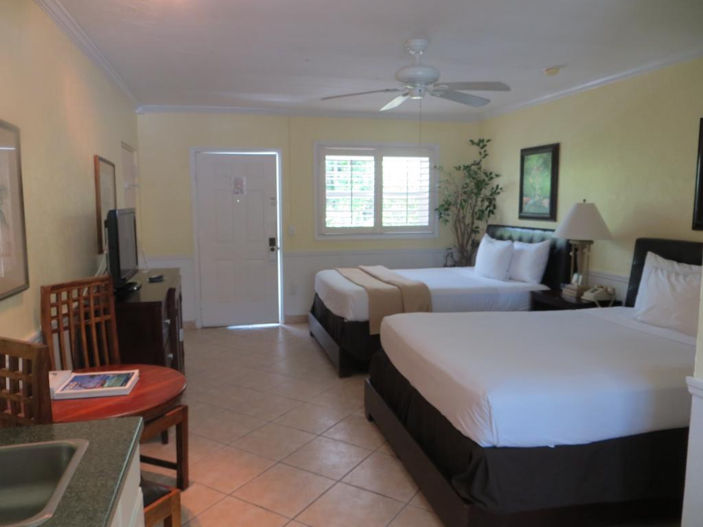 Lemon Tree Hotel 3*