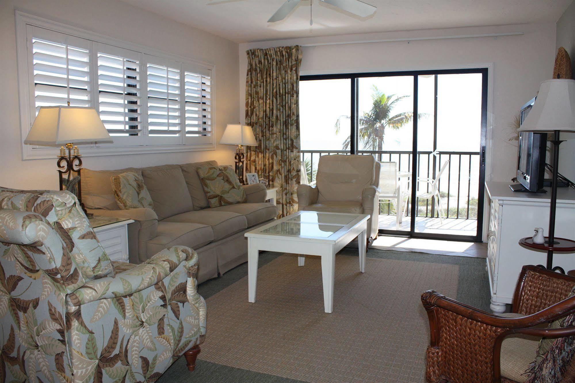 Ocean's Reach Aparthotel 3*