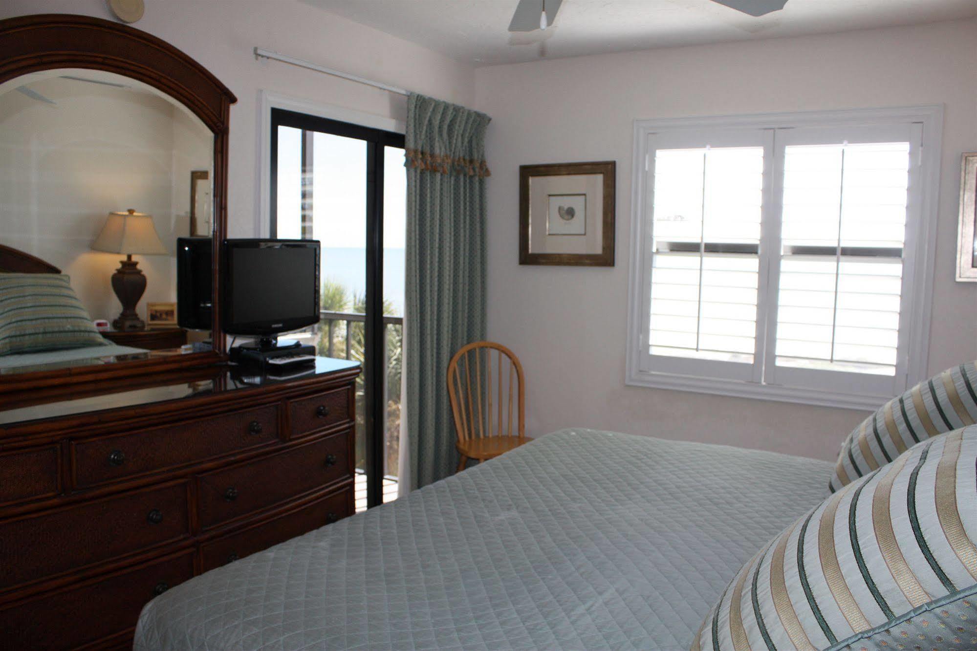 Ocean's Reach 3* Sanibel