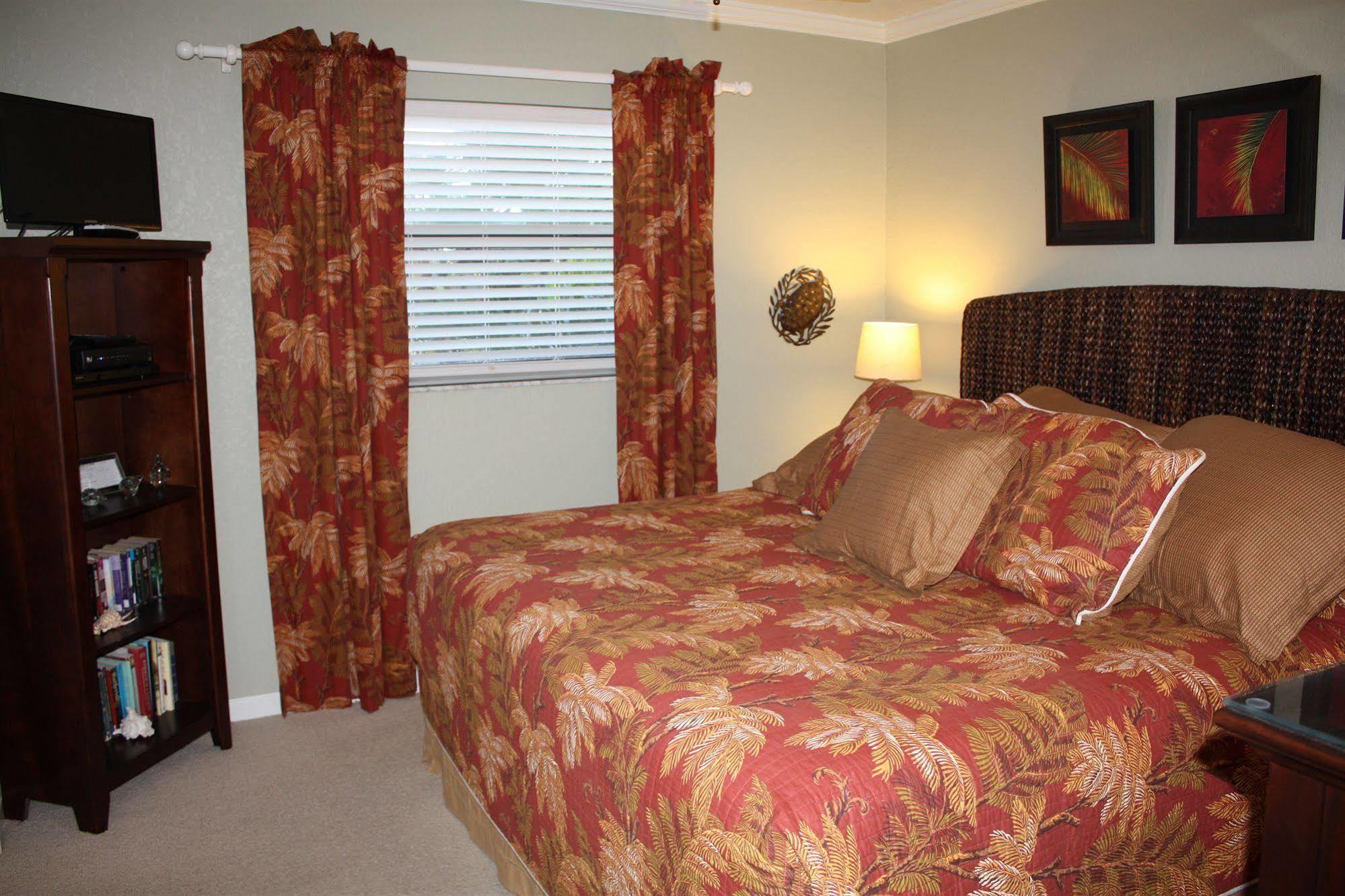Ocean's Reach Aparthotel