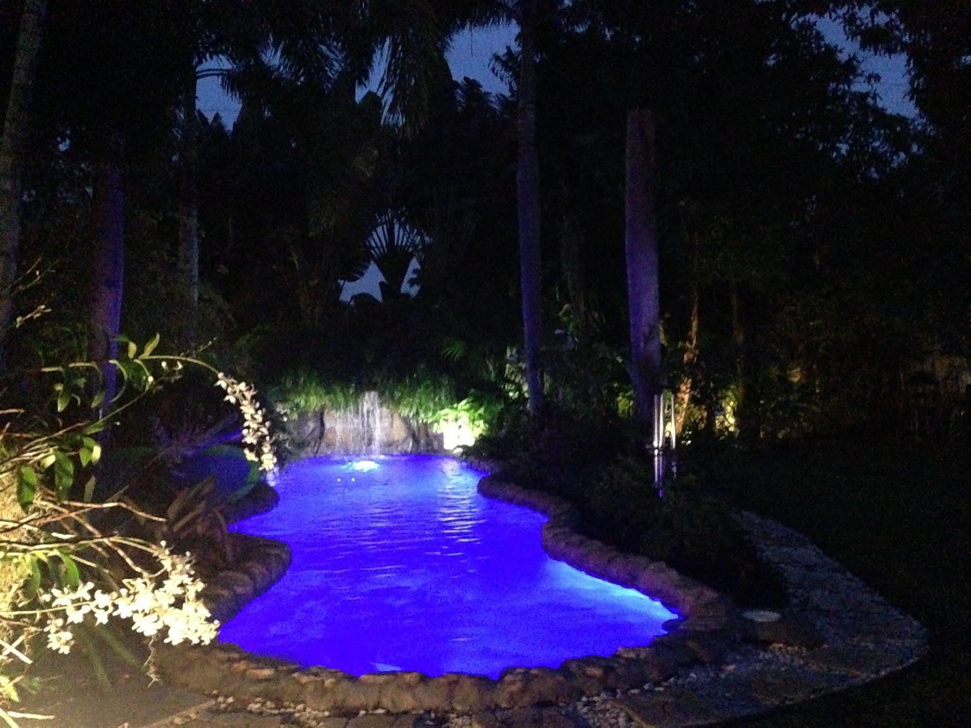 Ed Lugo Hotel 3*