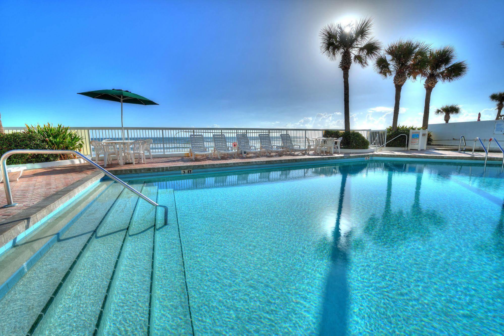 Bahama House - Daytona Shores
