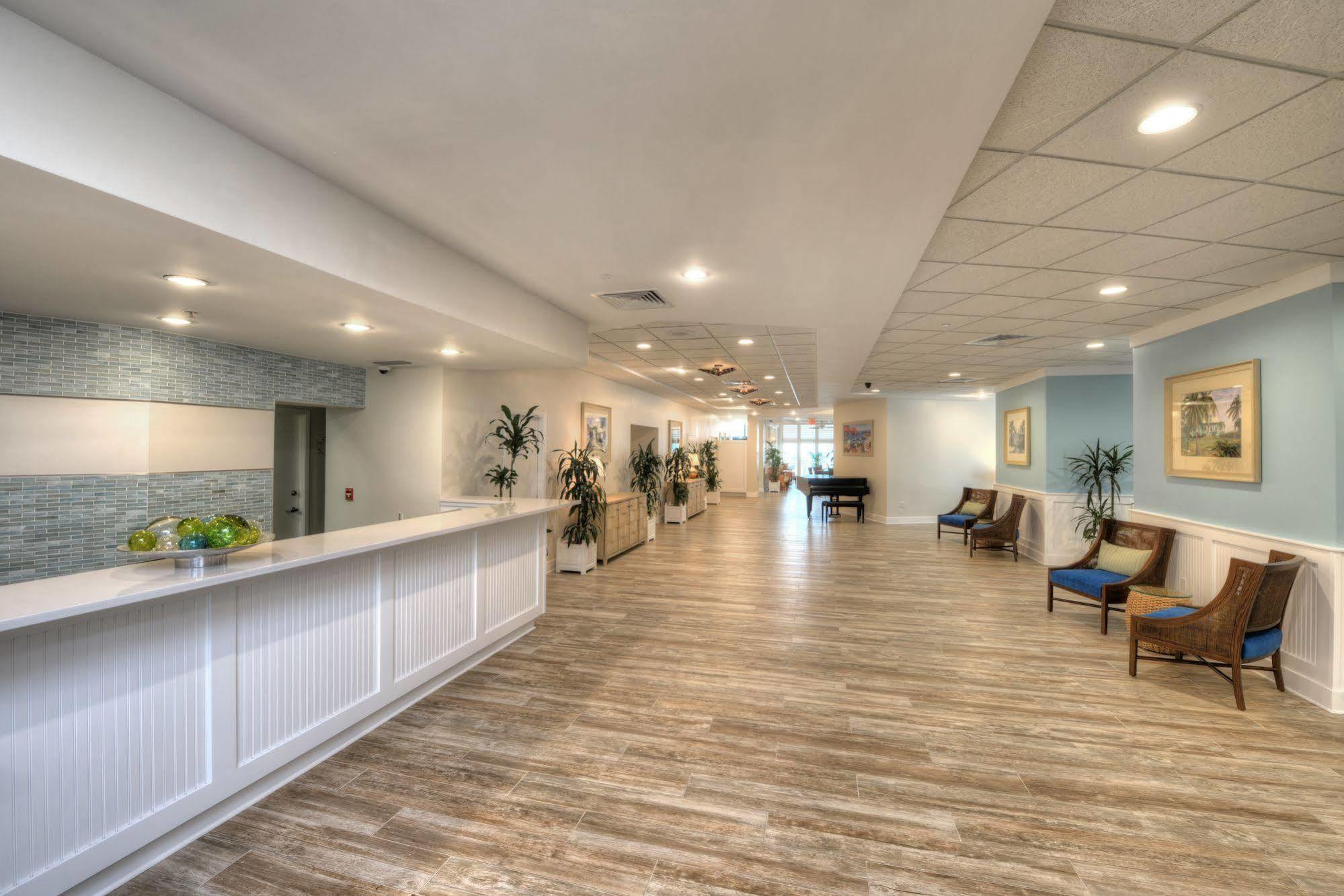 Bahama House - Daytona Shores Hotel
