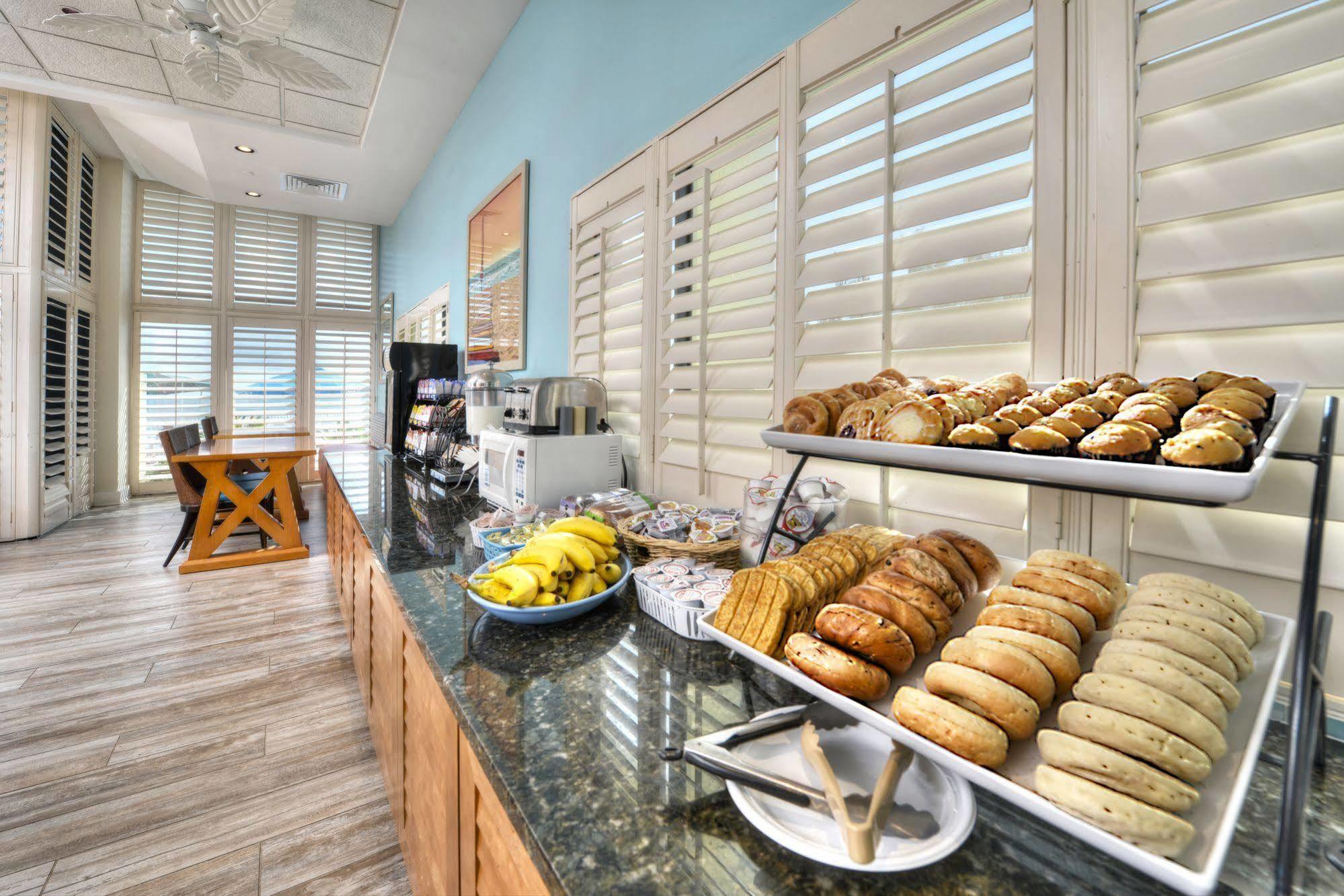 Bahama House - Daytona Shores Hotel 3*