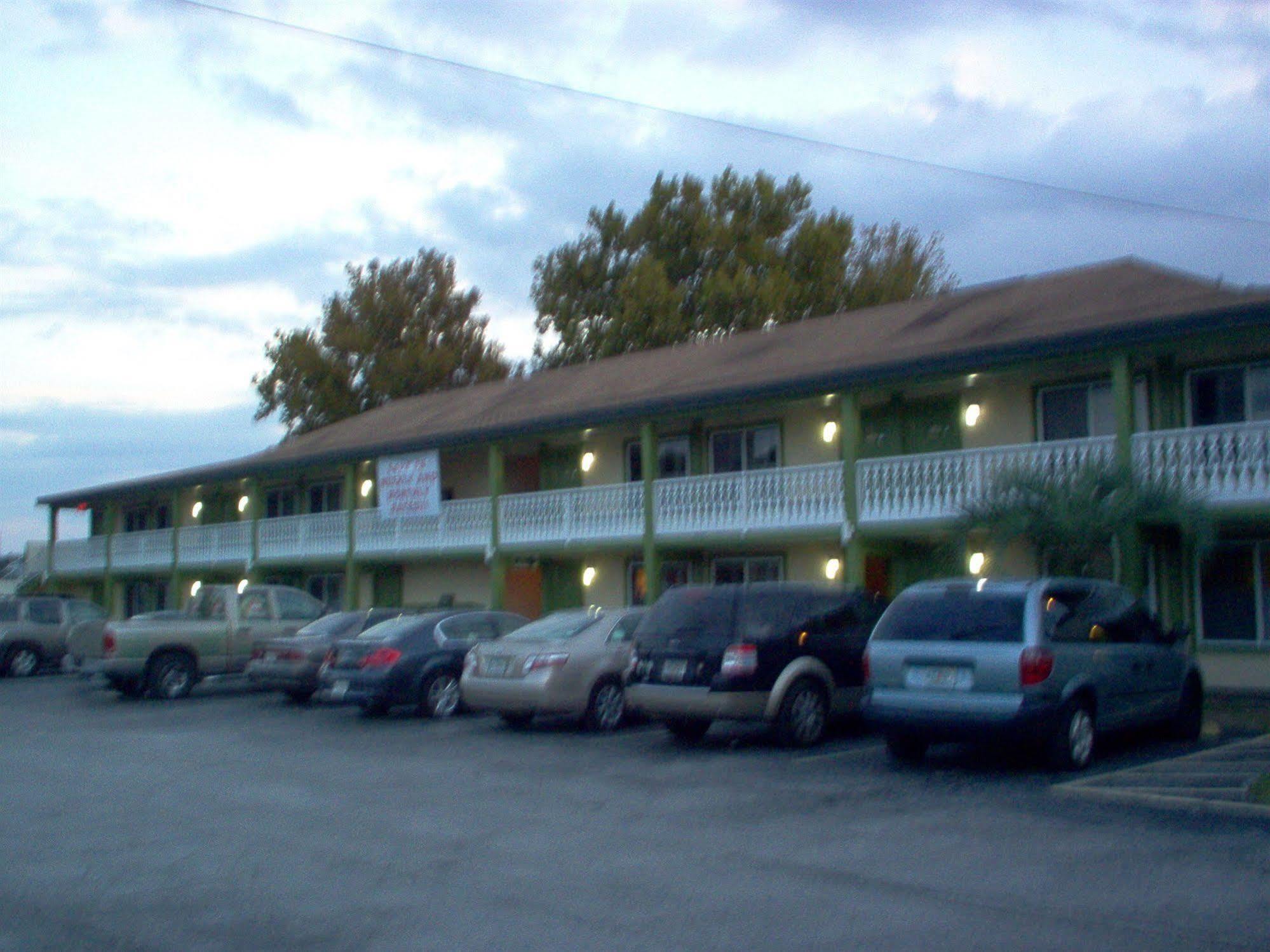 On The Florida Hotel