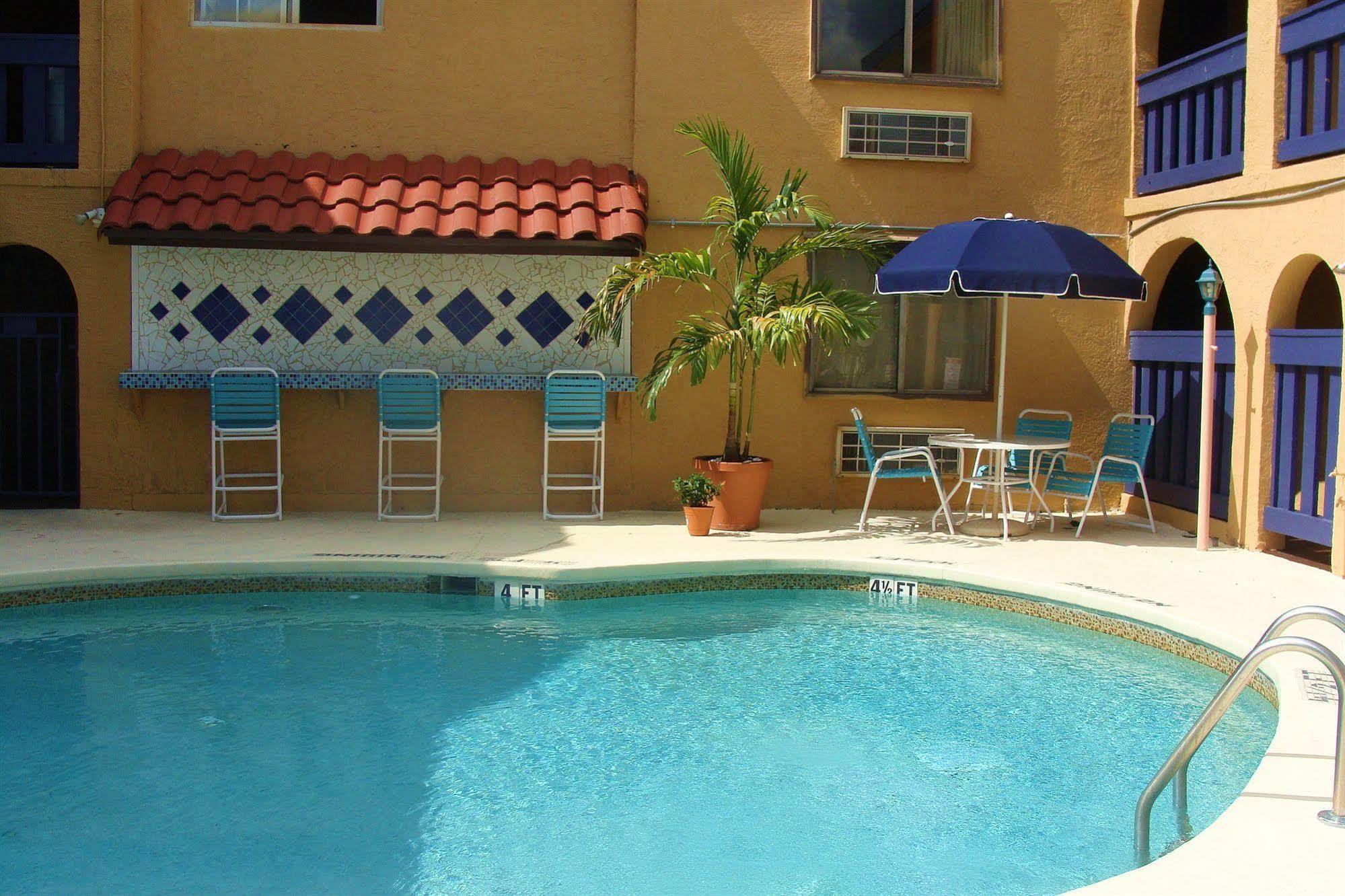 Sevilla Kissimmee- Near 2* Kissimmee